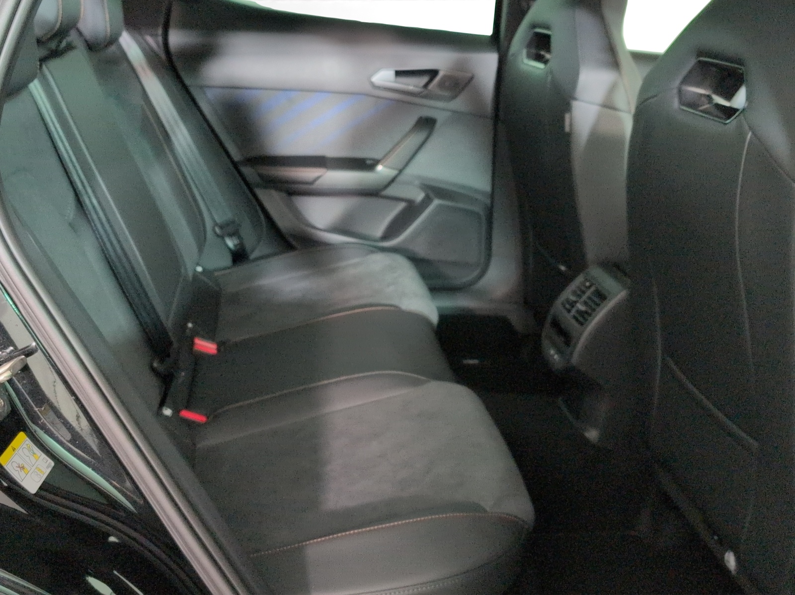 CUPRA Formentor 1.5 TSI Prime Edition DSG-image-8