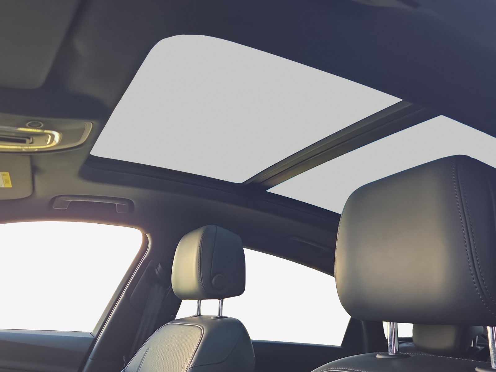 AUDI e-tron 55 Sportback S Line quattro-image-15