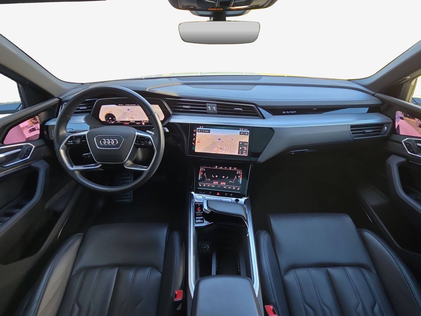 AUDI e-tron 55 Sportback S Line quattro-image-9