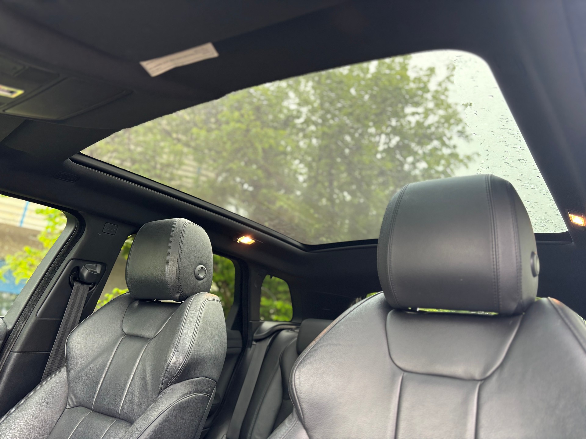LAND ROVER Range Rover Evoque 2.0 Si4 SE Advantage AT9-image-12