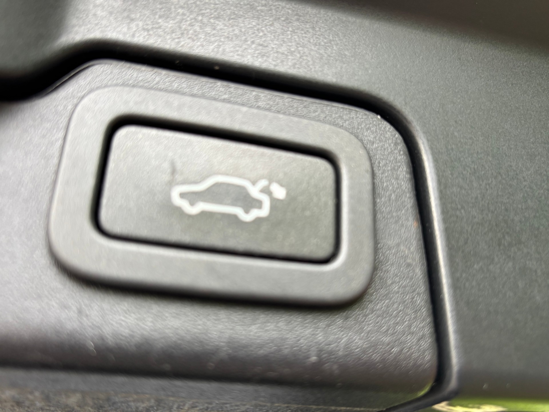 LAND ROVER Range Rover Evoque 2.0 Si4 SE Advantage AT9-image-8