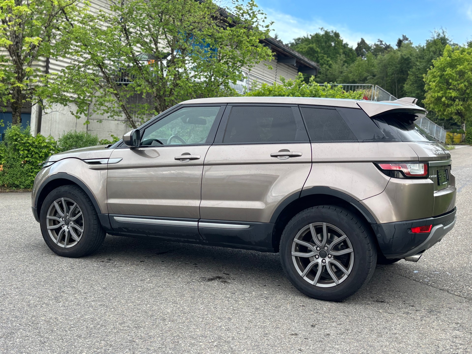 LAND ROVER Range Rover Evoque 2.0 Si4 SE Advantage AT9-image-5