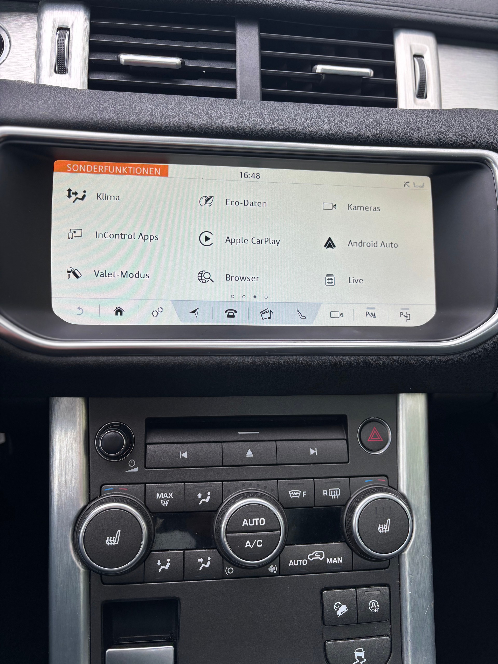 LAND ROVER Range Rover Evoque 2.0 Si4 SE Advantage AT9-image-16