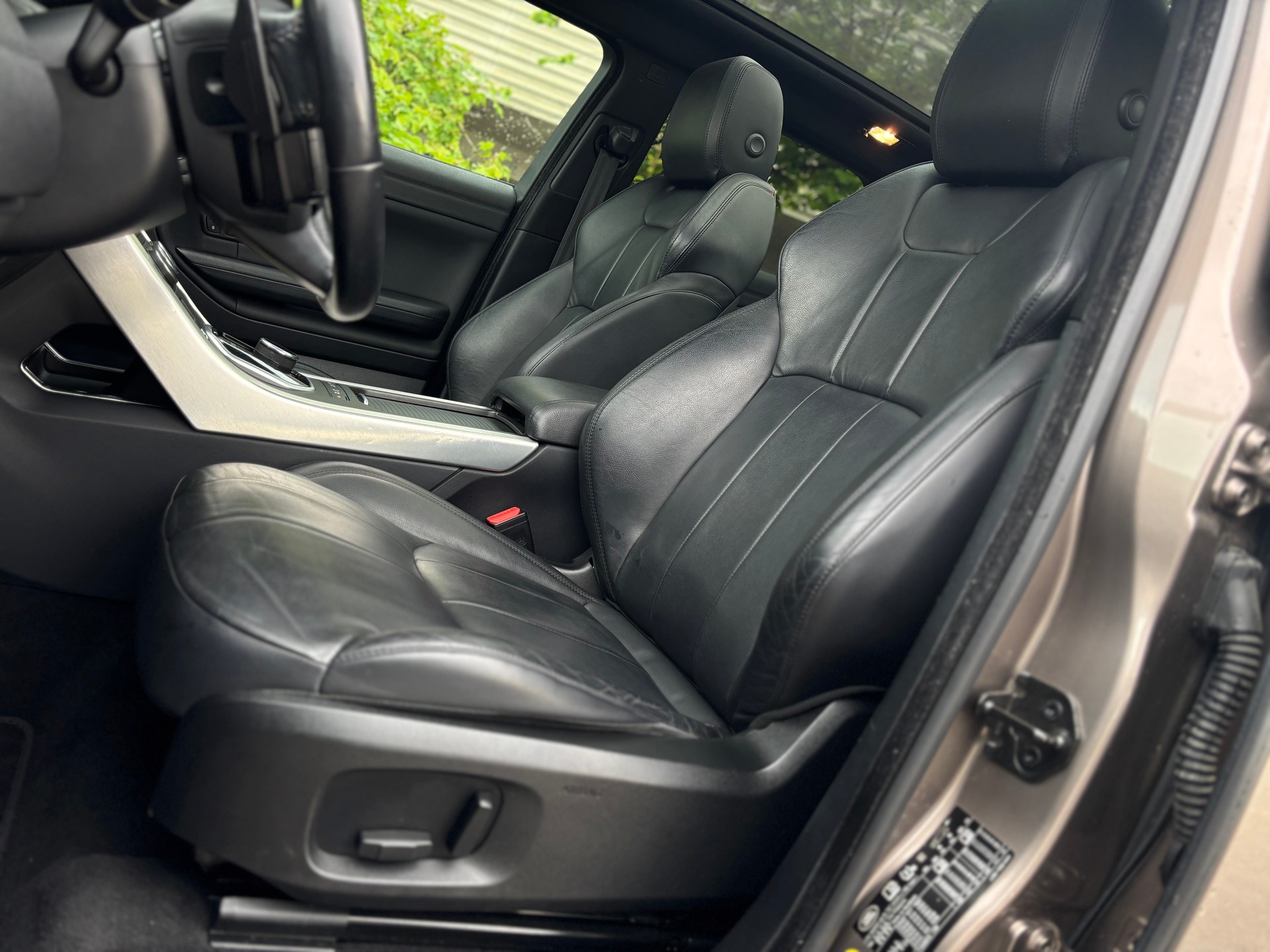 LAND ROVER Range Rover Evoque 2.0 Si4 SE Advantage AT9-image-11