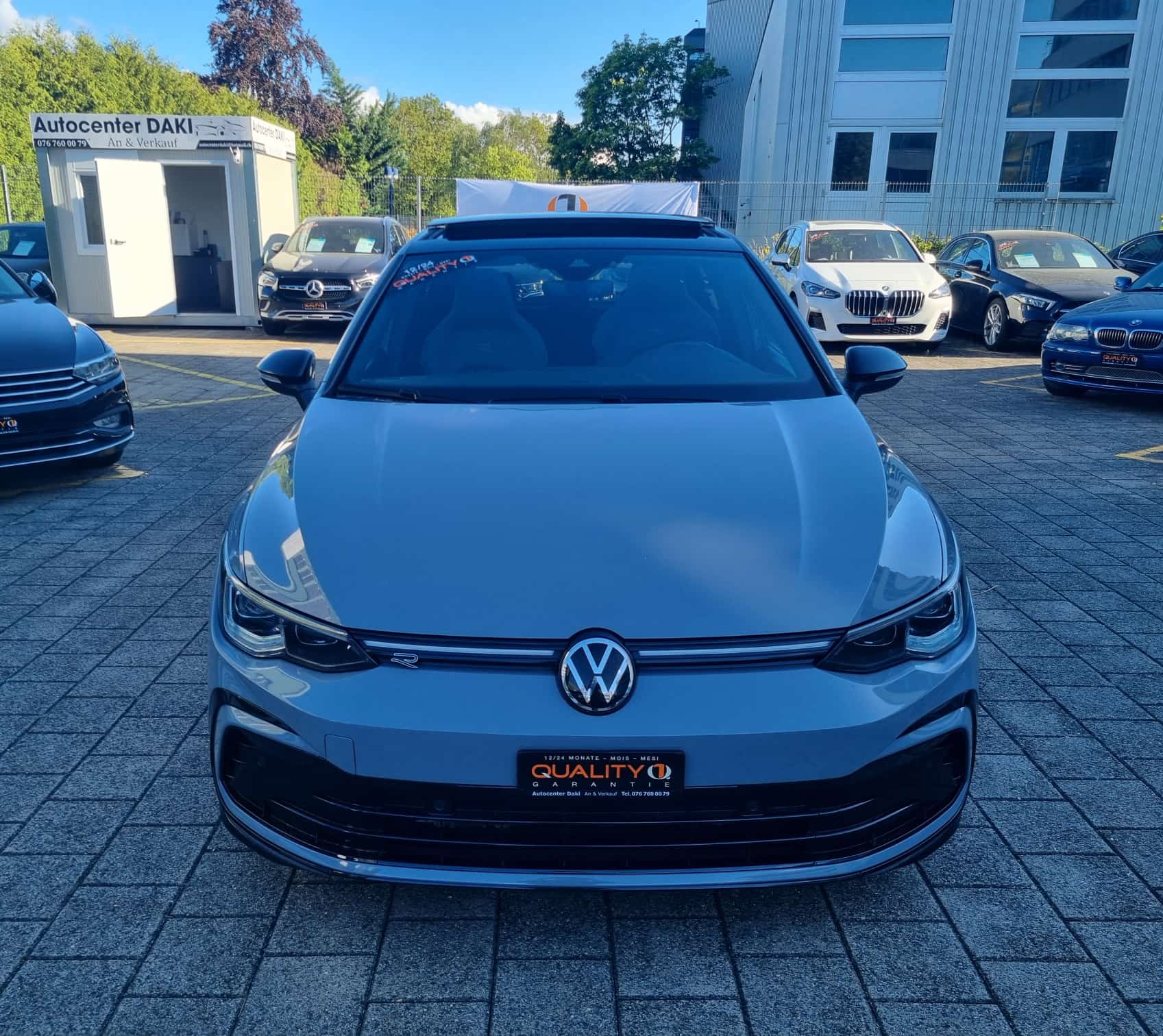 VW GOLF VIII 2.0 TDI DSG 2x R-Line Delfingrau-image-12