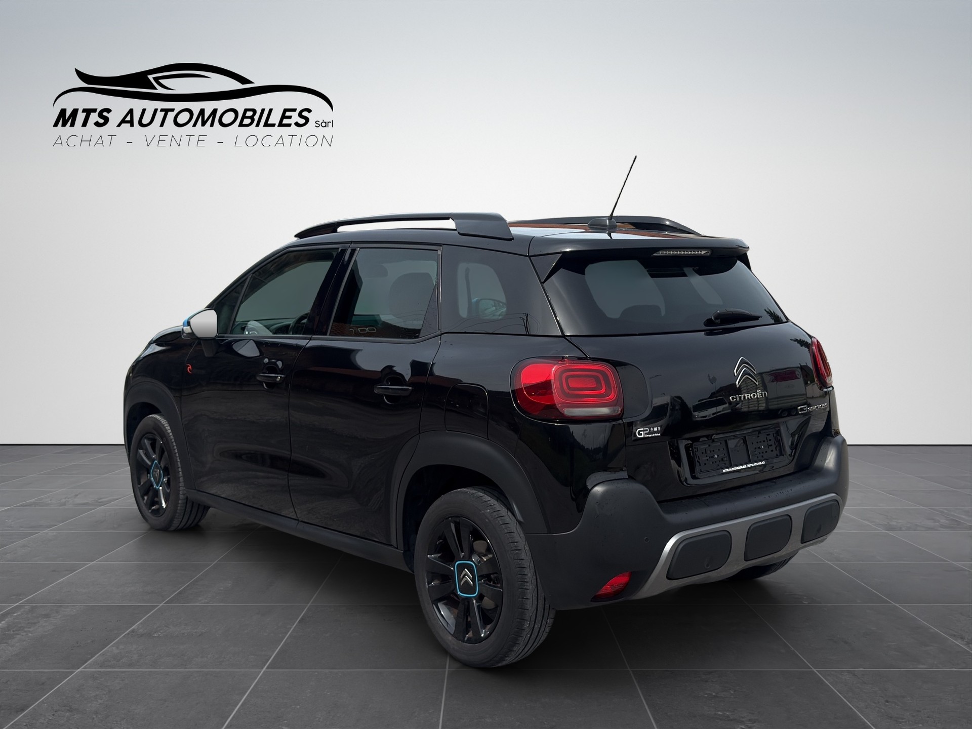 CITROEN C3 Aircross 1.2i PureTech Rip Curl EAT-image-3