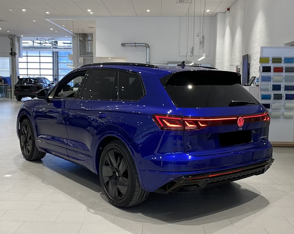 VW Touareg 3.0 TSI eHybrid R Tiptronic-showroom-element-2