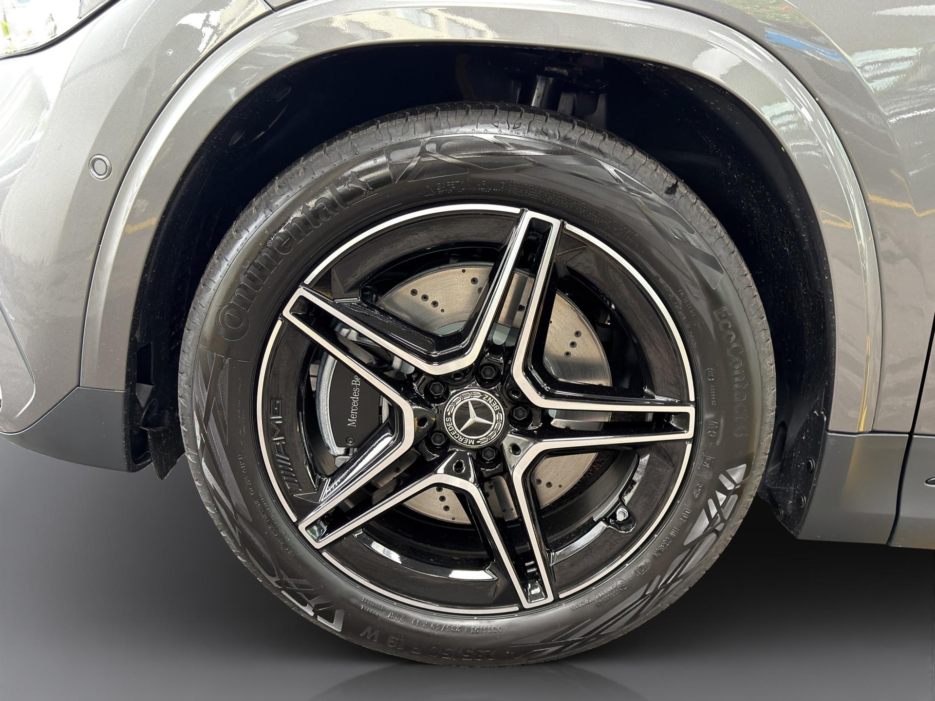 MERCEDES-BENZ GLA 250 Swiss Star AMG Line 4matic-image-20