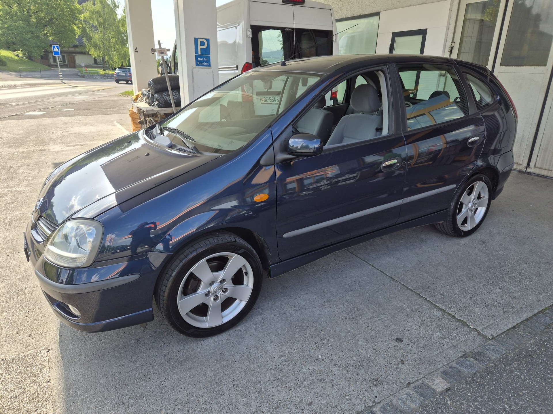 NISSAN Almera Tino 1.8 16V business-image-2
