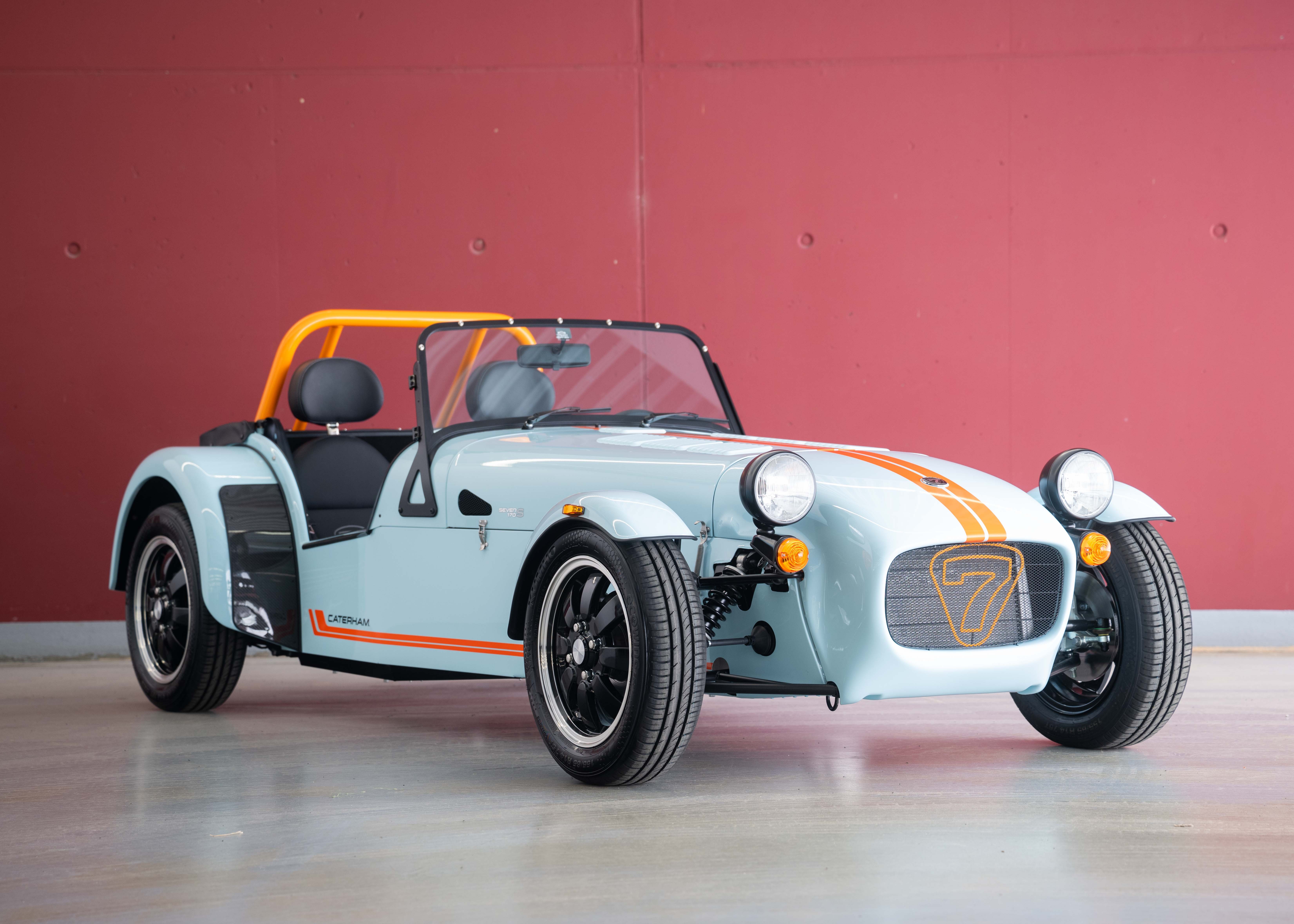 Photo CATERHAM SEVEN Seven 170S (MY26, Swiss new car, Gulf Blue paint, 24-month factory warranty)