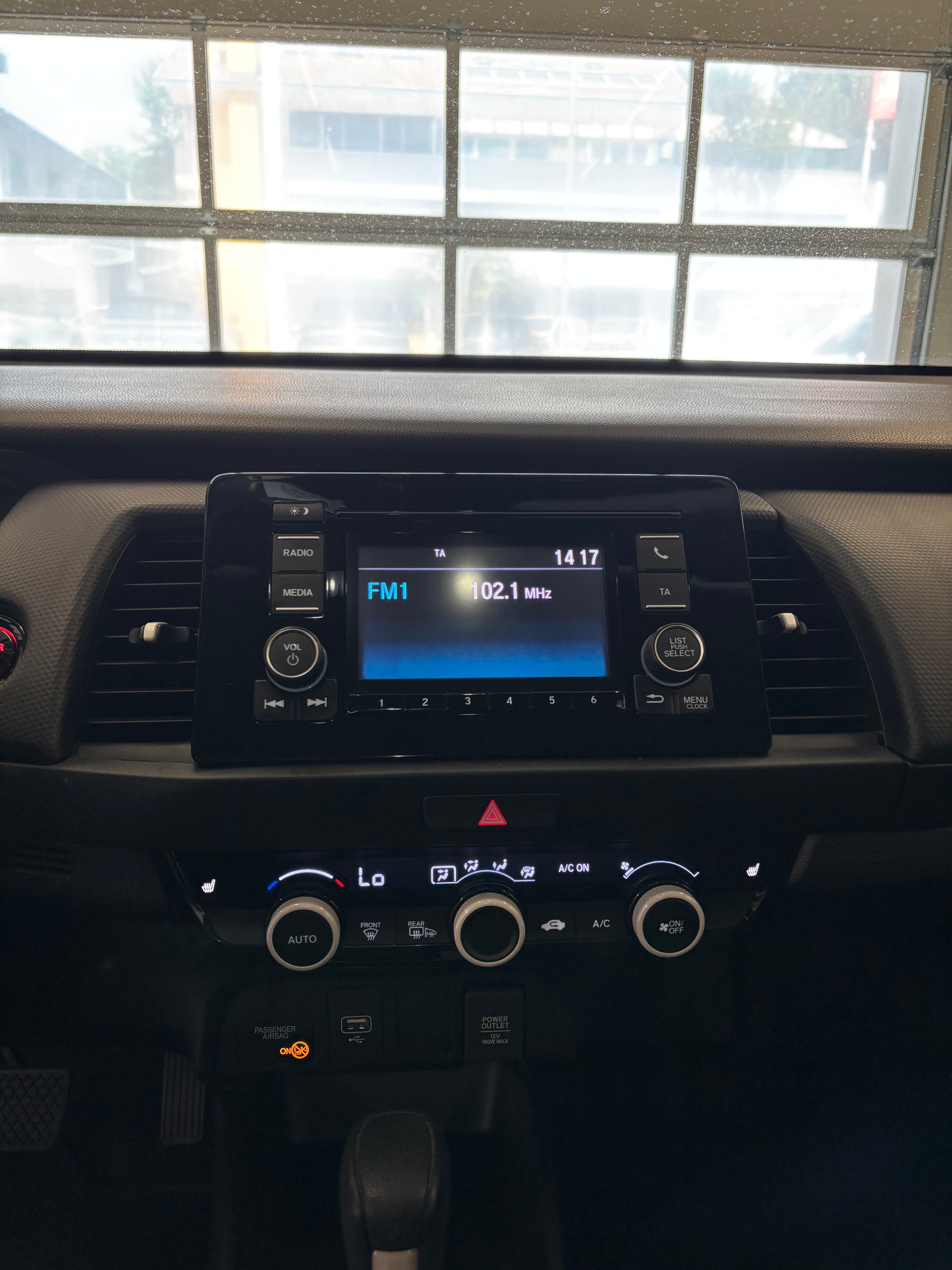 HONDA Jazz 1.5i-MMD Comfort E-CVT-image-9