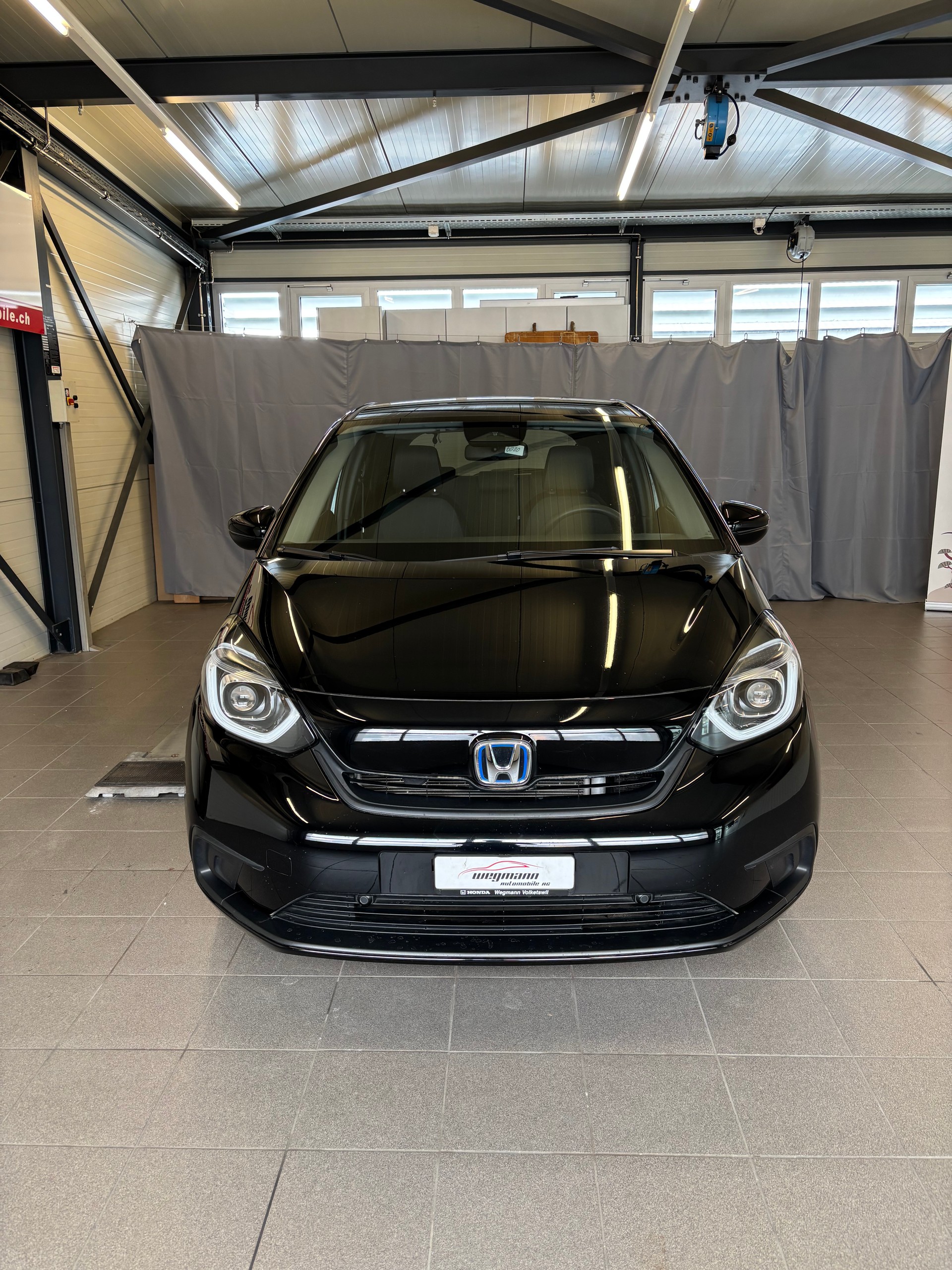 HONDA Jazz 1.5i-MMD Comfort E-CVT-showroom-element-1