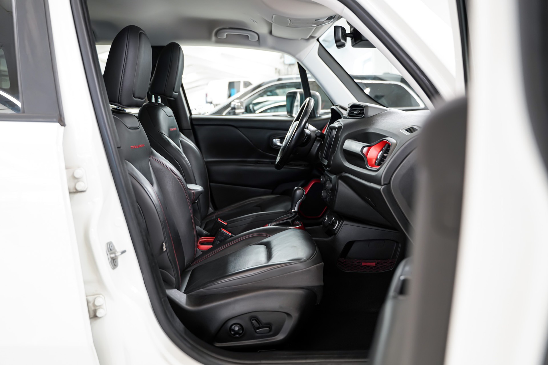 JEEP Renegade 2.0 CRD Trailhawk AWD + Low Range 9ATX-image-14
