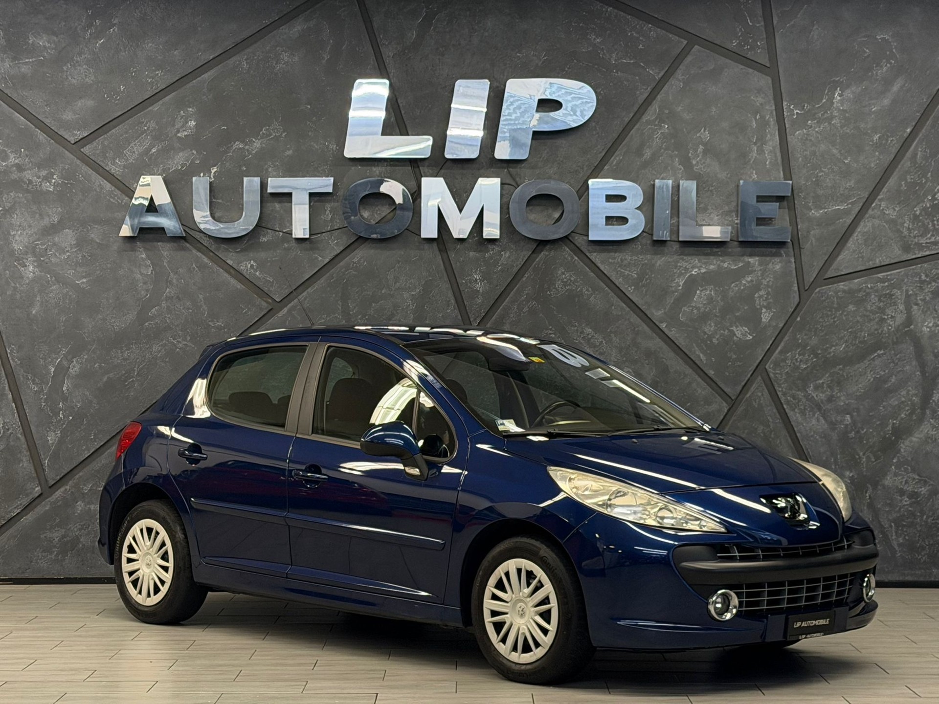 PEUGEOT 207 1.6 16V XT-image-2