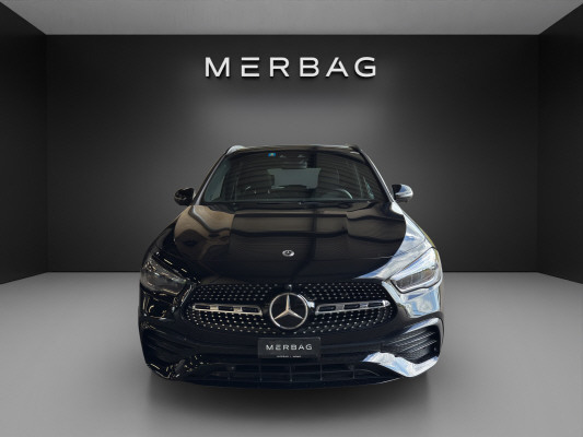 MERCEDES-BENZ GLA 250 AMG Line 4Matic-image-3