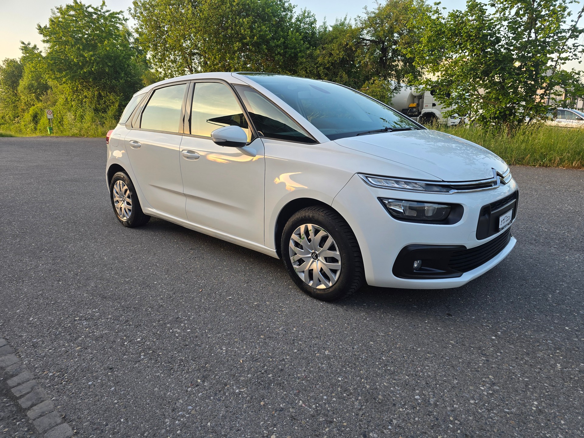 CITROEN C4 Picasso 1.6 BlueHDi Feel Edition EAT6-image-1