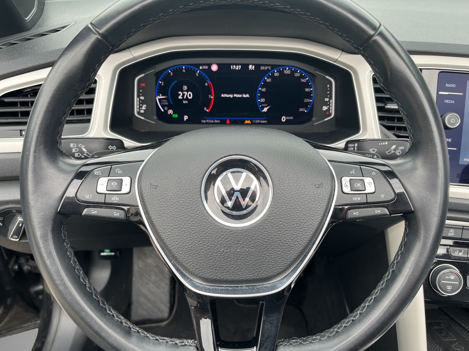 VW T-Roc Cabriolet 1.5 TSI EVO Advance DSG-image-10