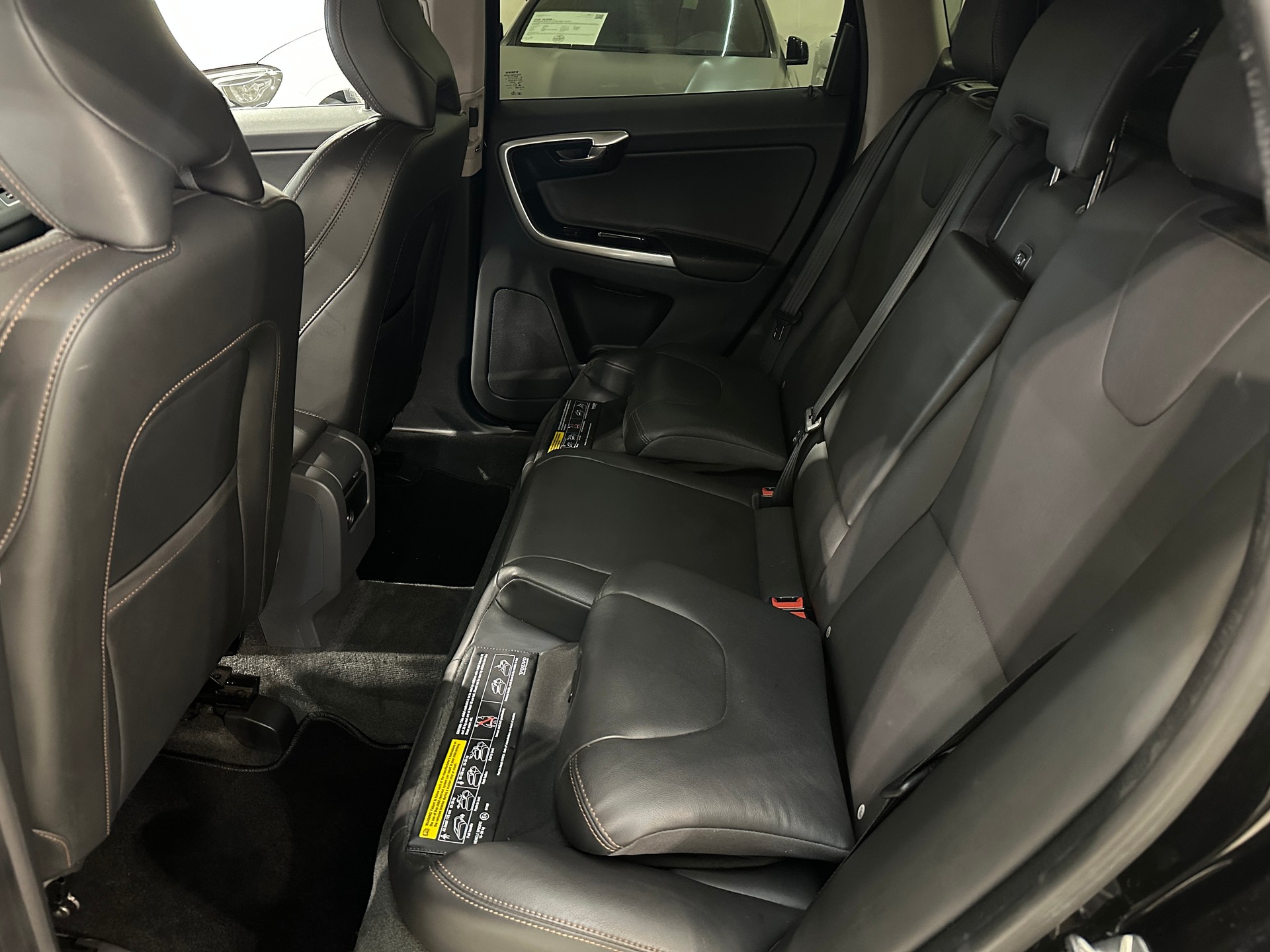 VOLVO XC60 T5 AWD Summum Geartronic-image-15