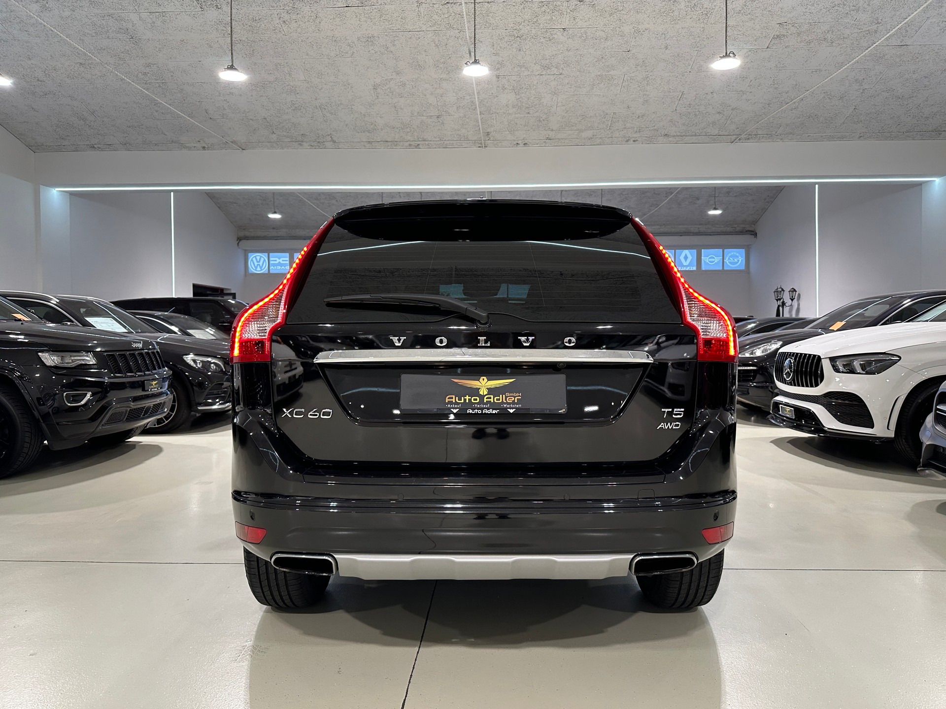 VOLVO XC60 T5 AWD Summum Geartronic-image-6