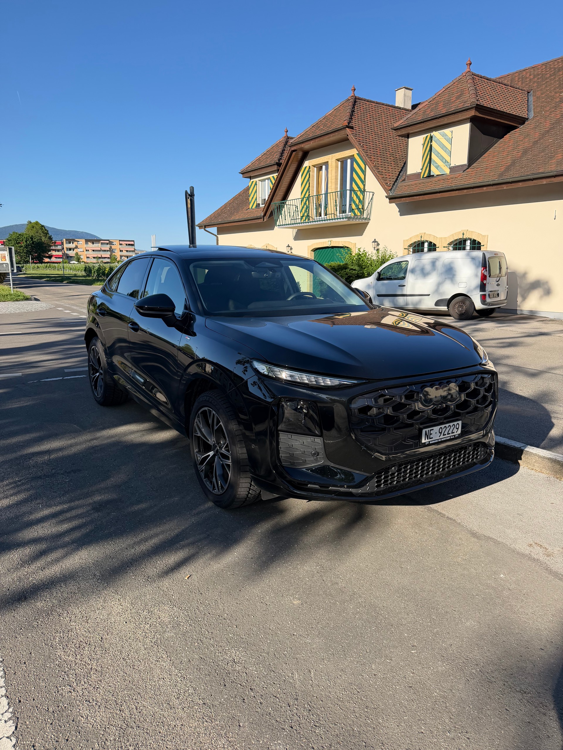 AUDI 1.5 TFSI S-Tronic-image-1