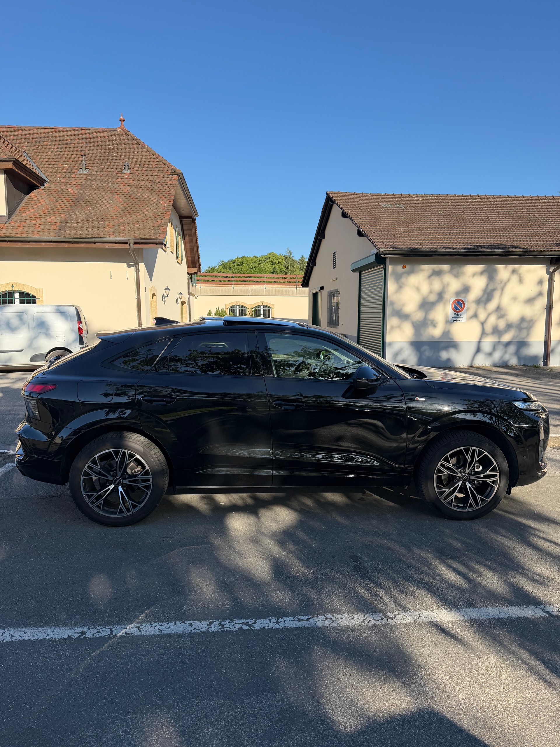 AUDI 1.5 TFSI S-Tronic-image-3