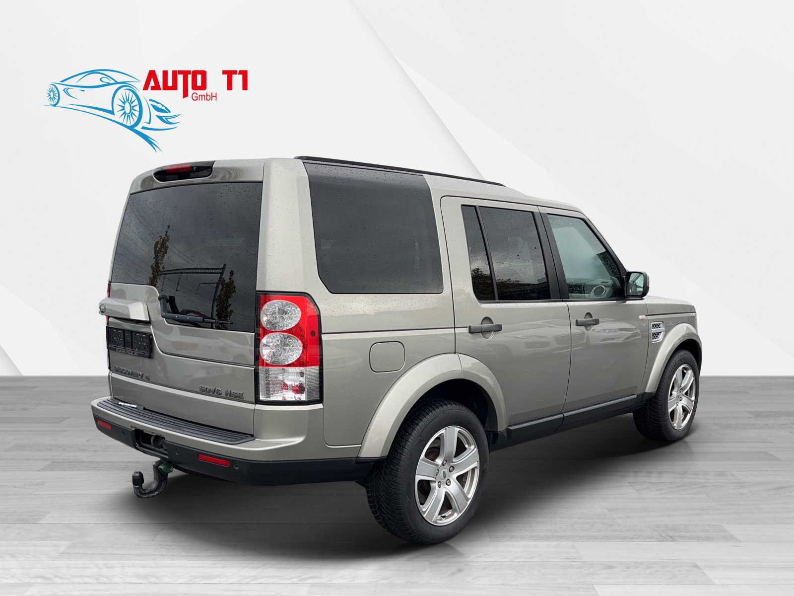 LAND ROVER Discovery 3.0 SDV6 HSE Automatic-image-4