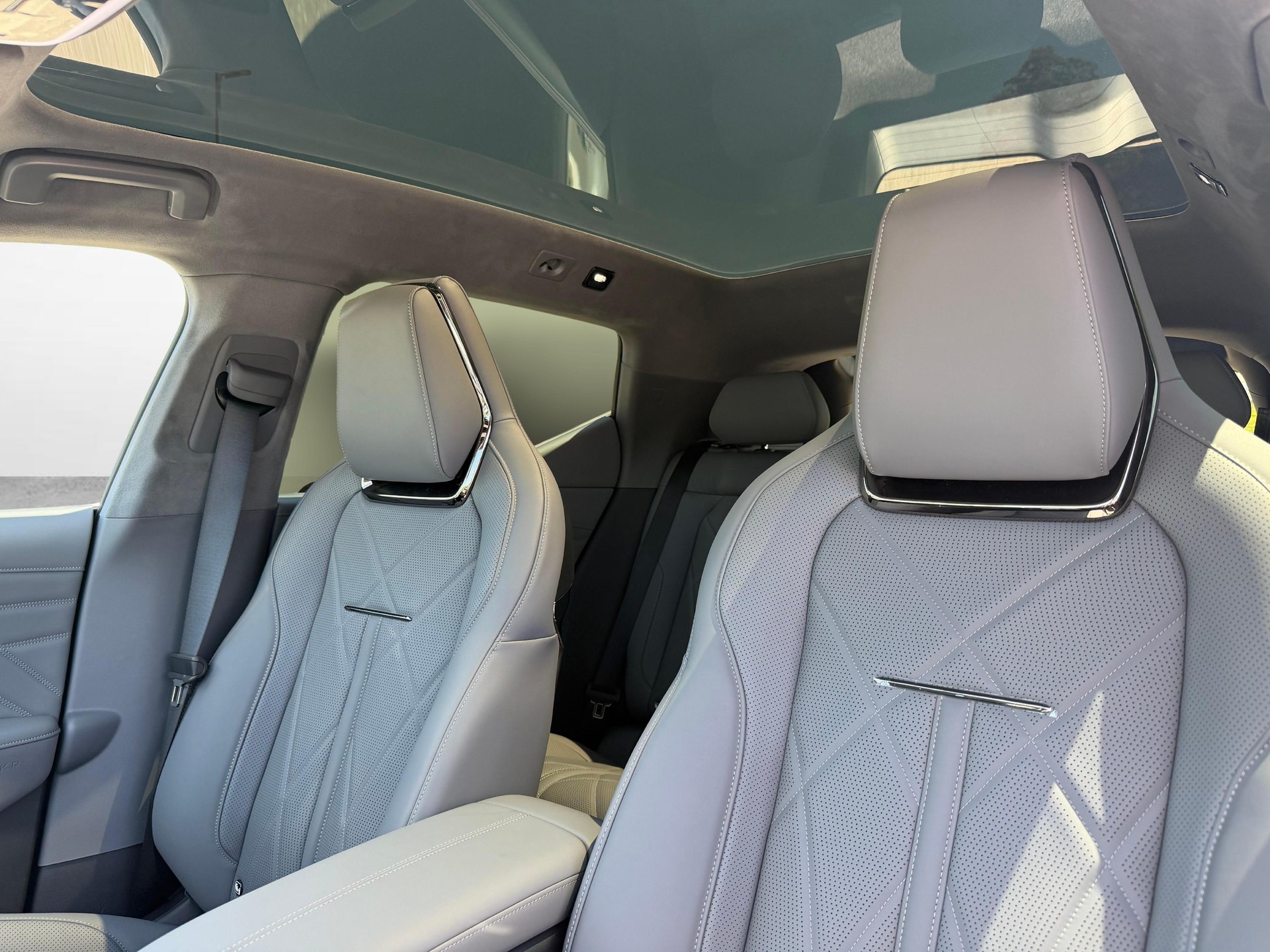 ZEEKR X Privilege AWD-showroom-element-2