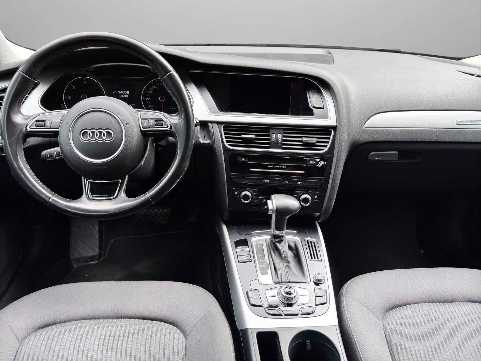 AUDI A4 Avant 2.0 TDI quattro S-tronic-image-8