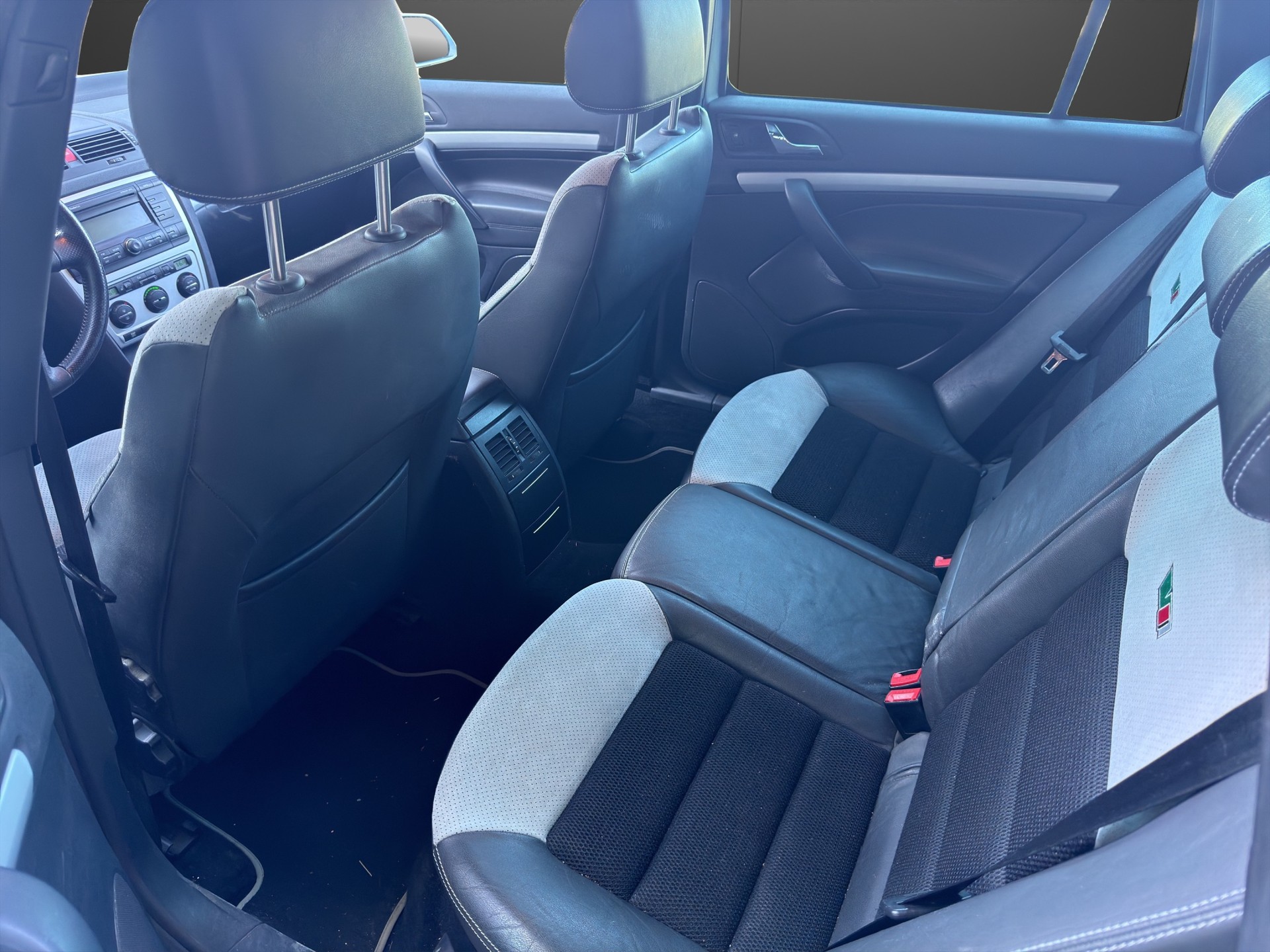 SKODA Octavia 2.0 TFSI RS-image-11