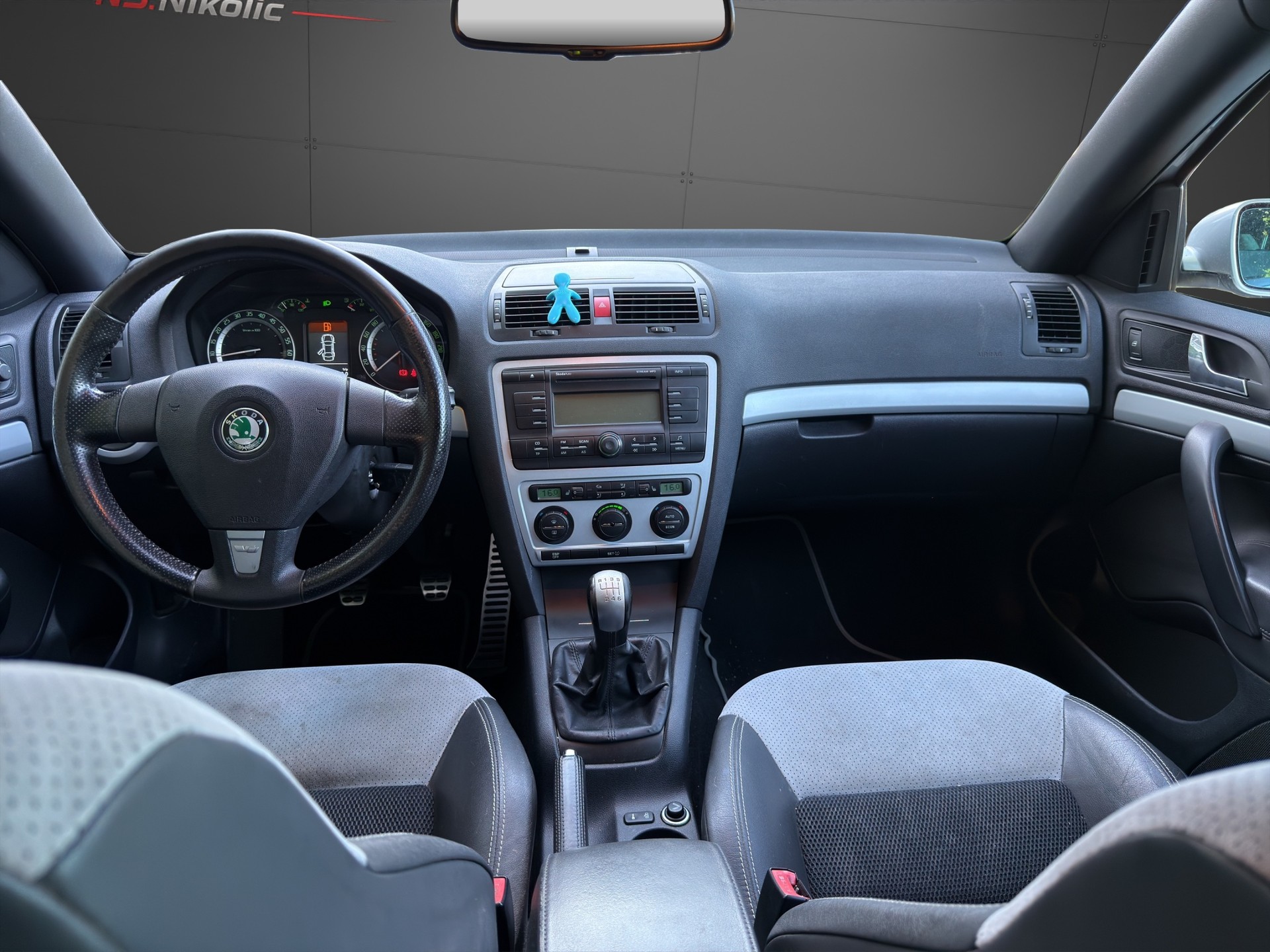 SKODA Octavia 2.0 TFSI RS-image-12