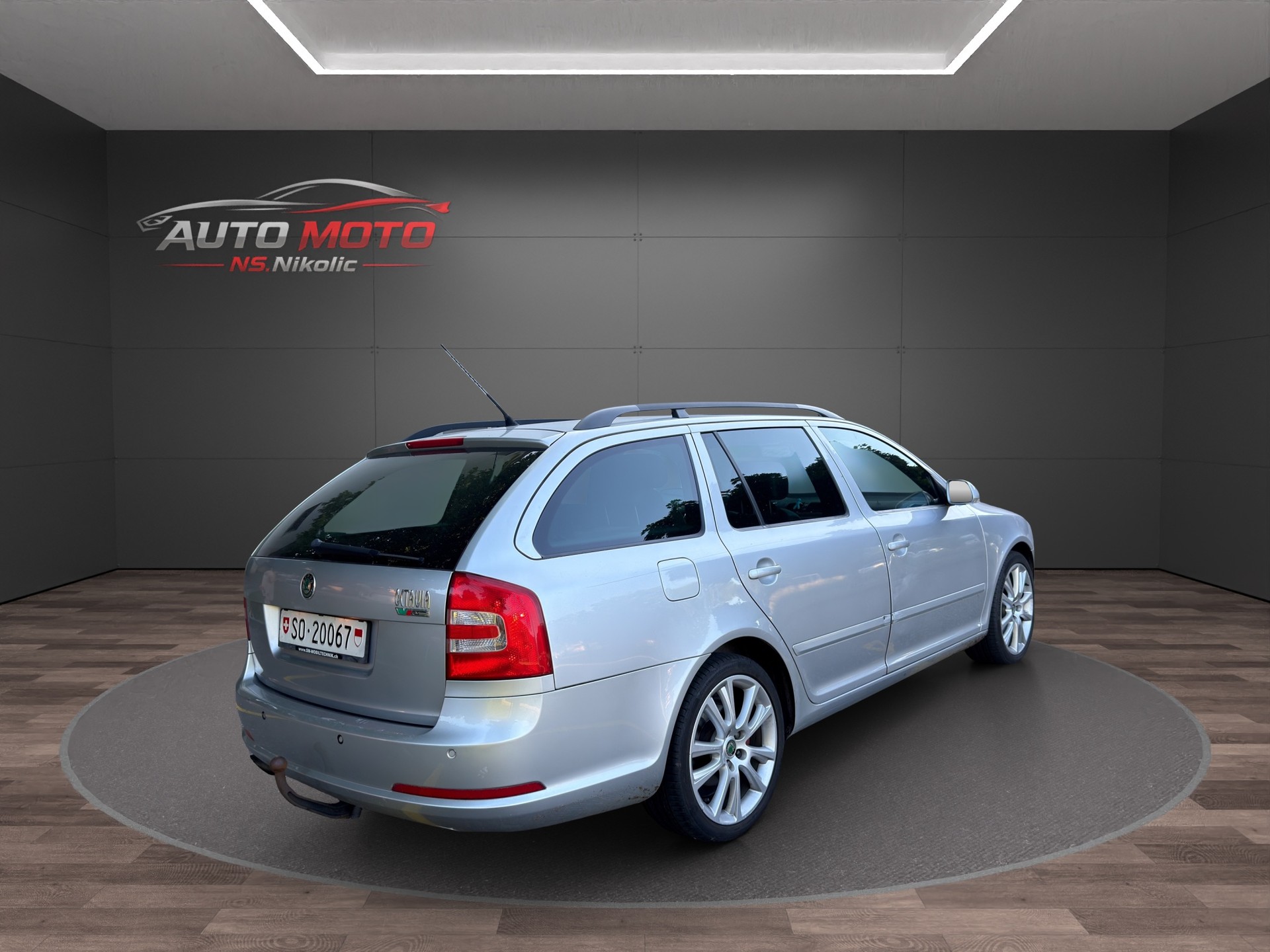 SKODA Octavia 2.0 TFSI RS-image-2