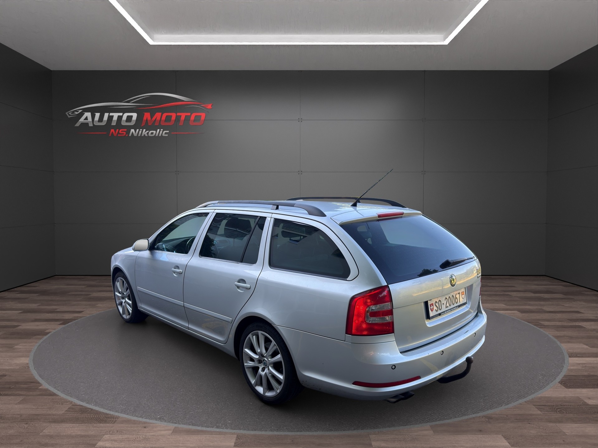 SKODA Octavia 2.0 TFSI RS-image-3