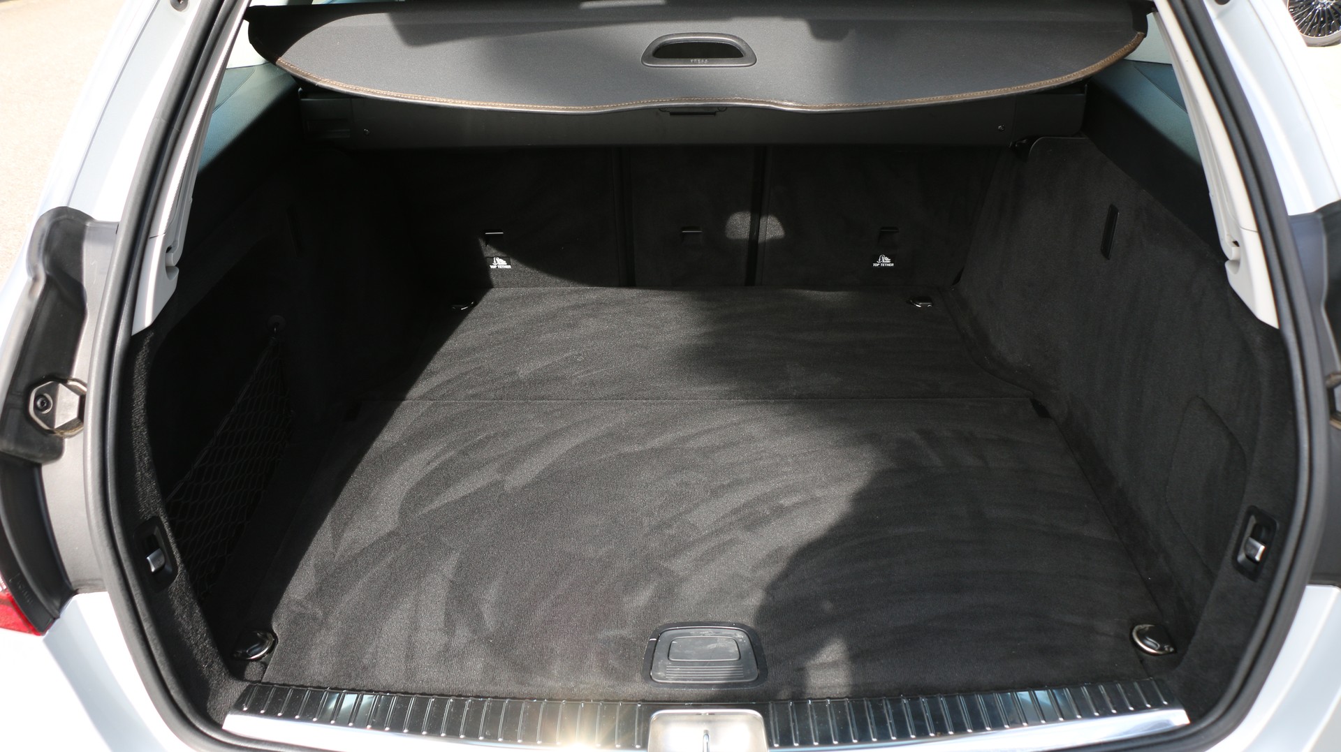 MERCEDES-BENZ C 200 4Matic-image-11