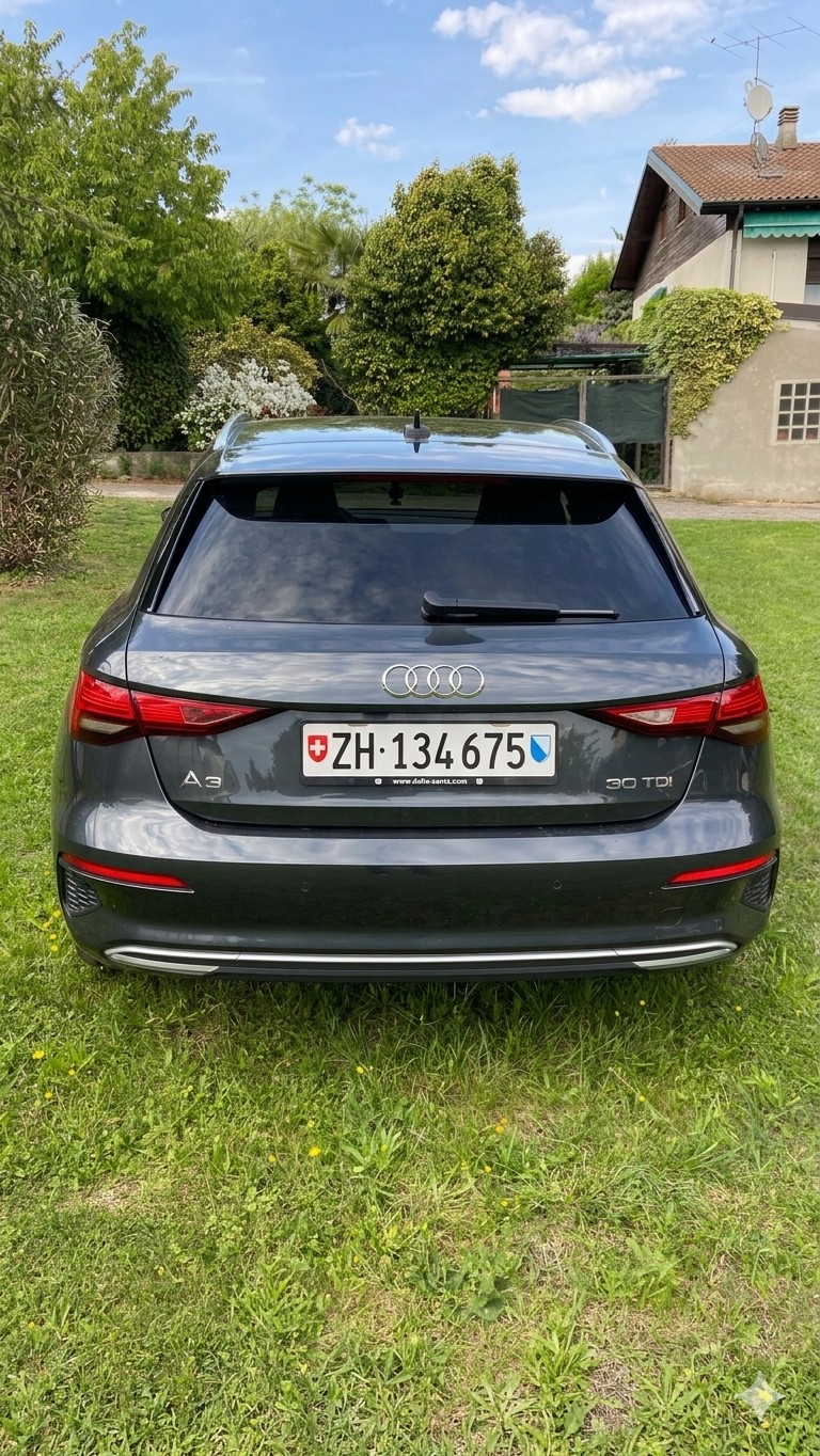 AUDI A3 Business 30 TDI-image-1