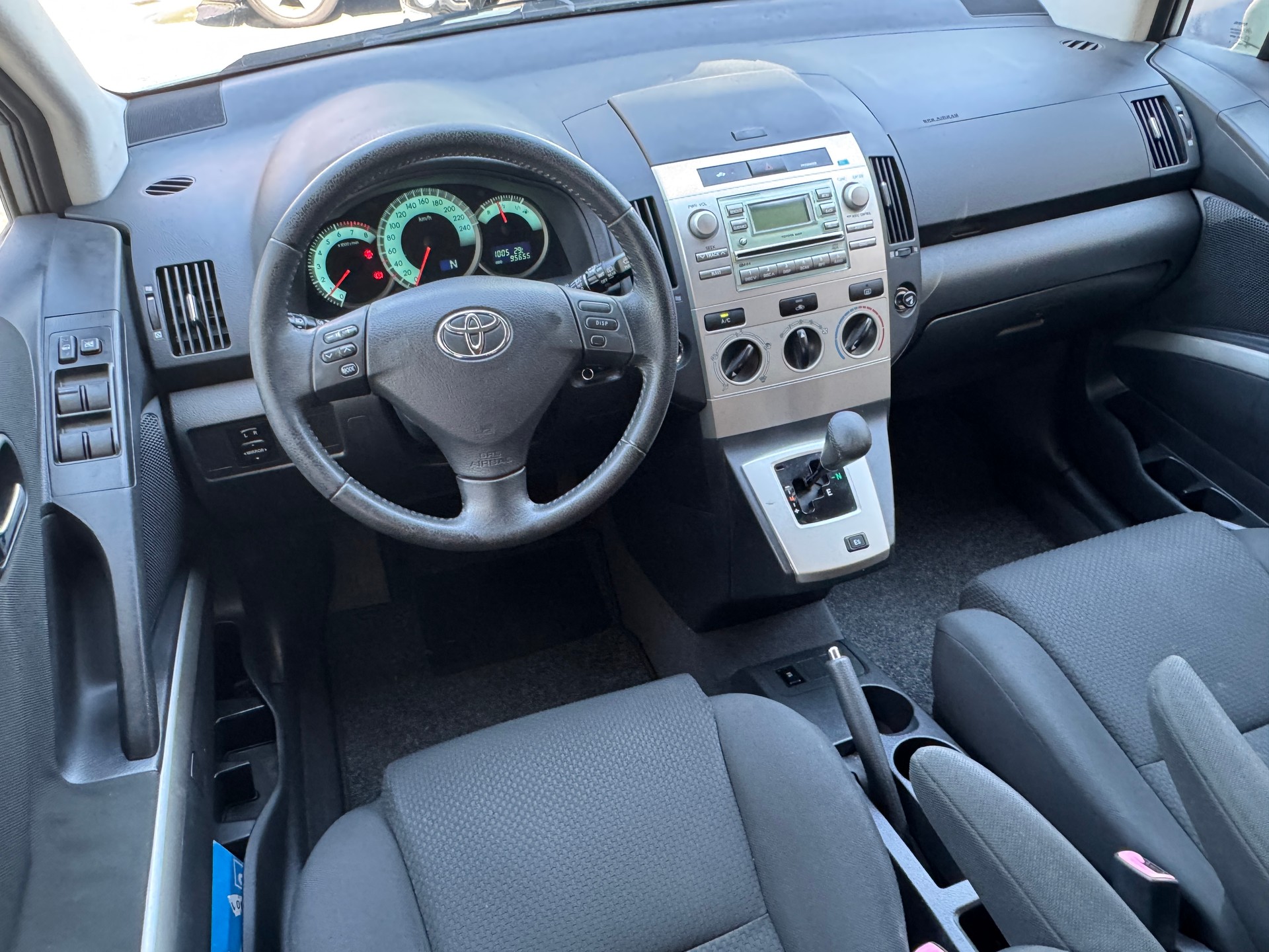 TOYOTA Corolla Verso 1.8 Linea Sol-image-12