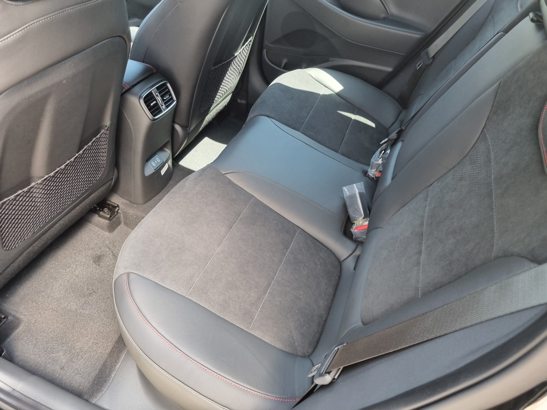 HYUNDAI i30 1.6 T-GDi N-Line DCT-image-8