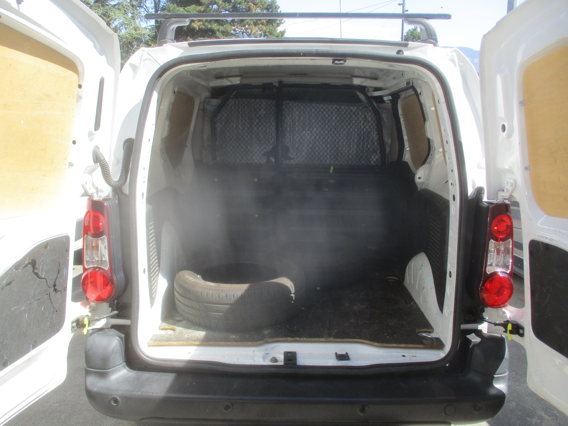 CITROEN Berlingo 1.6 VTi 98 Business-image-6