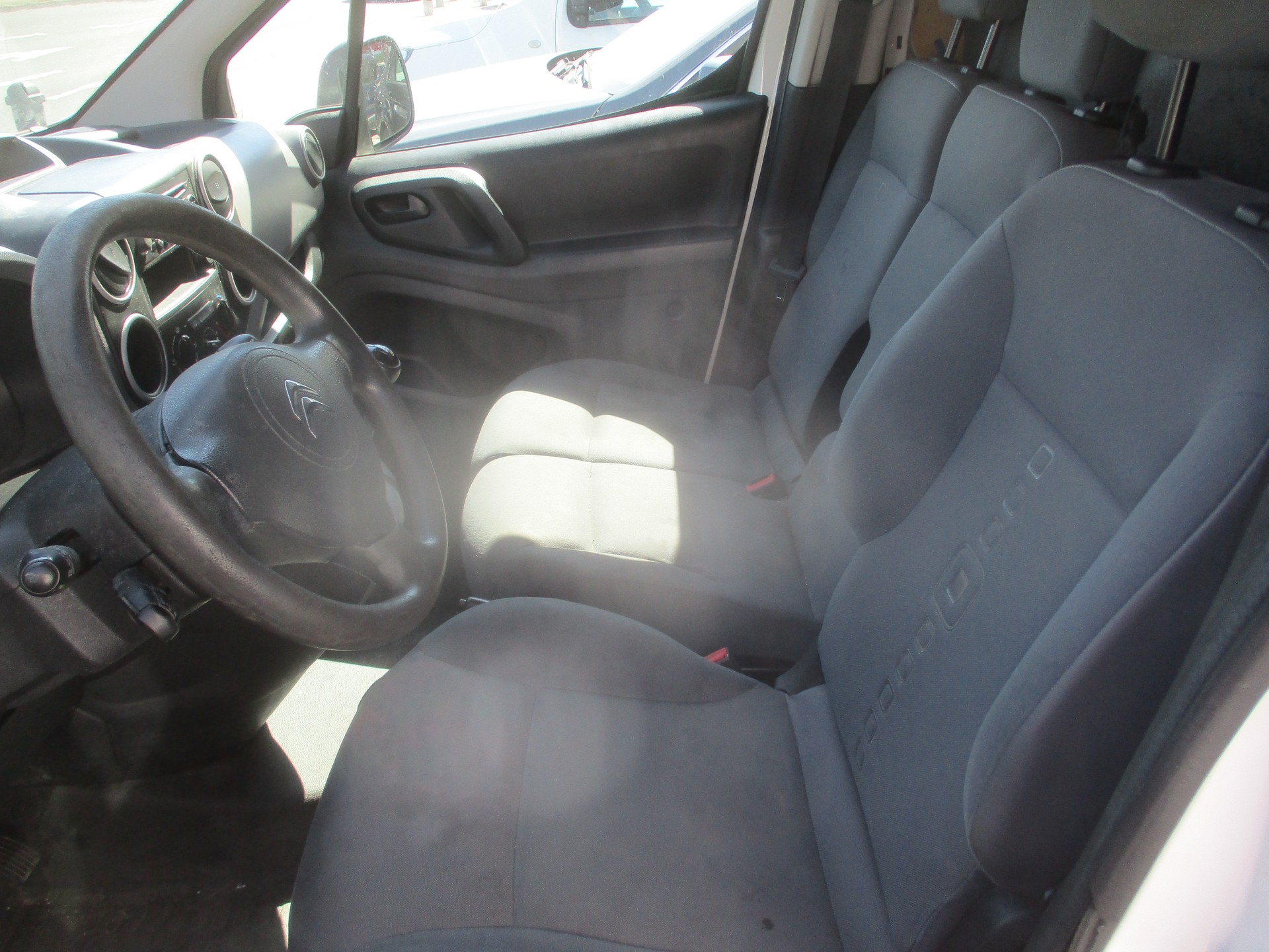 CITROEN Berlingo 1.6 VTi 98 Business-image-7