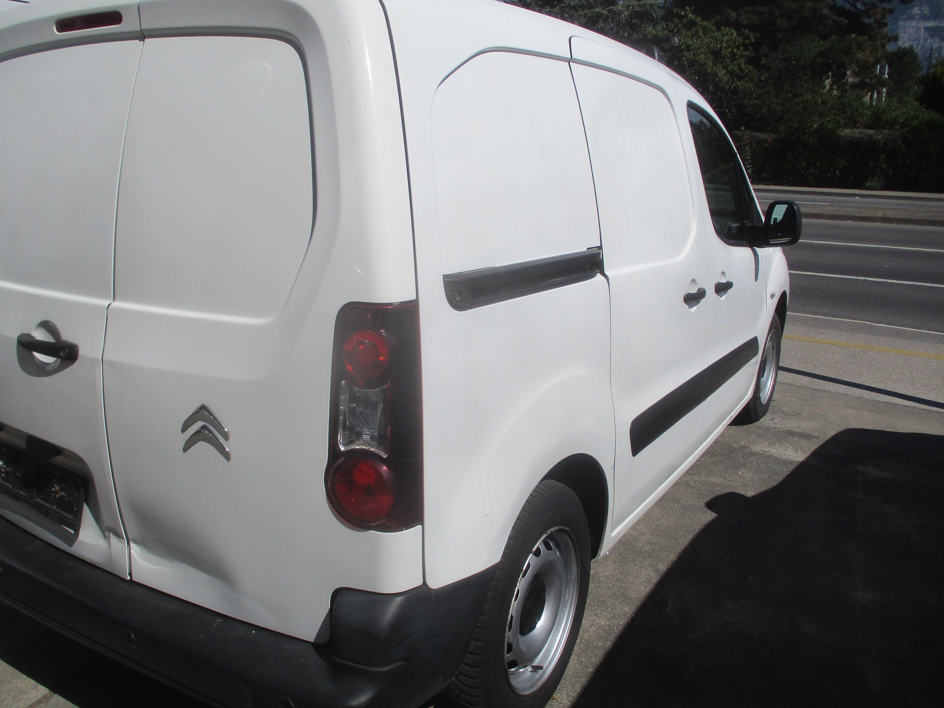CITROEN Berlingo 1.6 VTi 98 Business-image-4