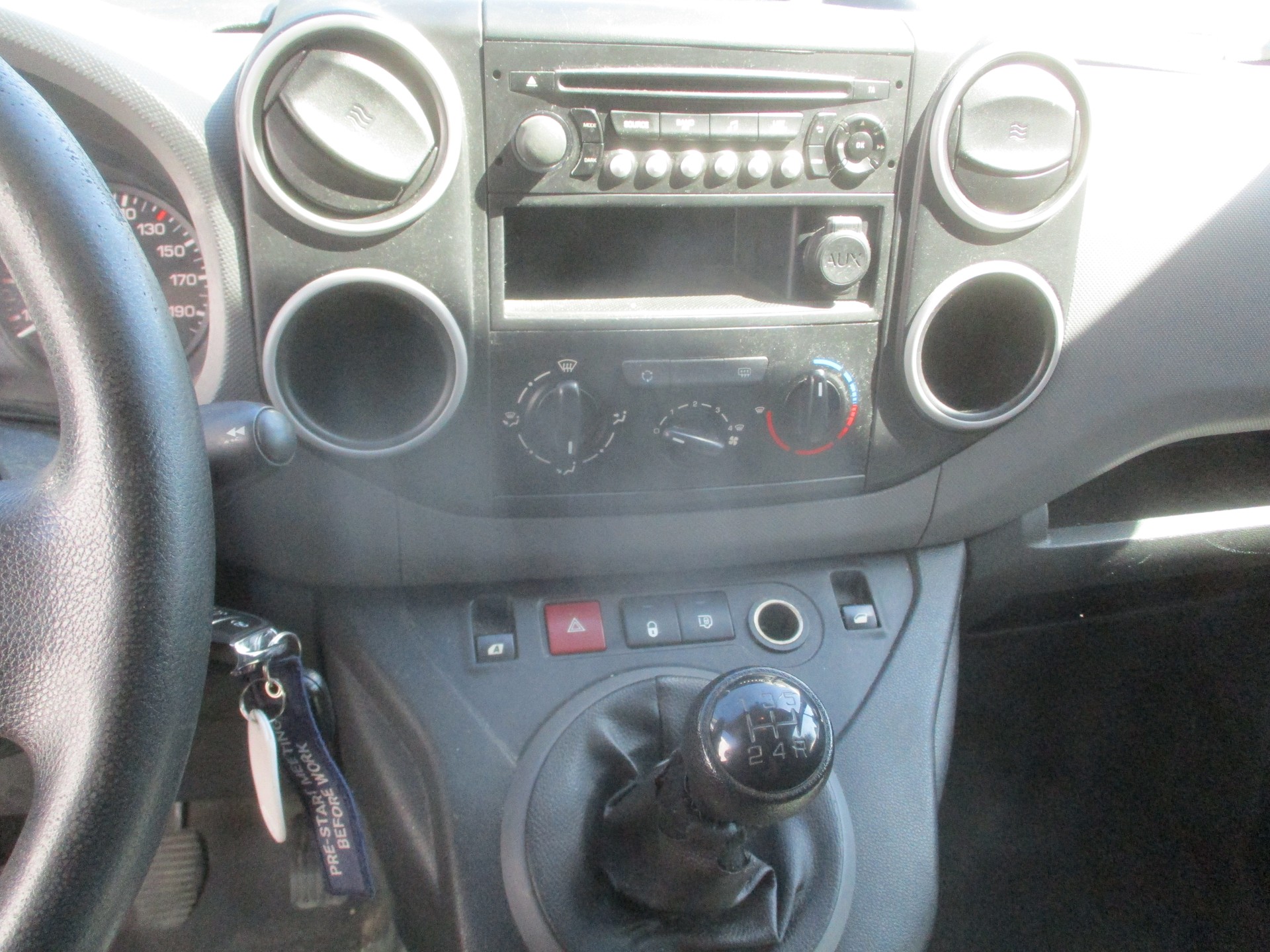 CITROEN Berlingo 1.6 VTi 98 Business-image-8
