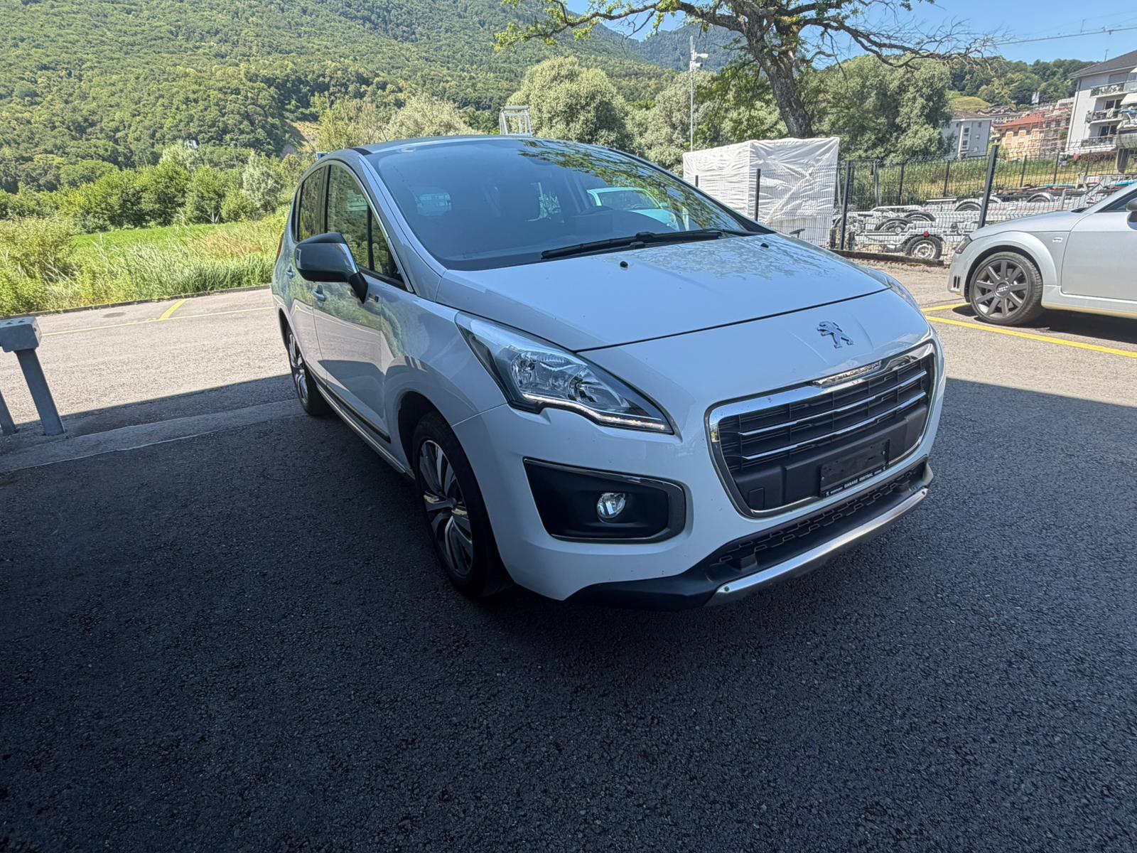 PEUGEOT 3008 1.6 HDI Business EGS6-image-0