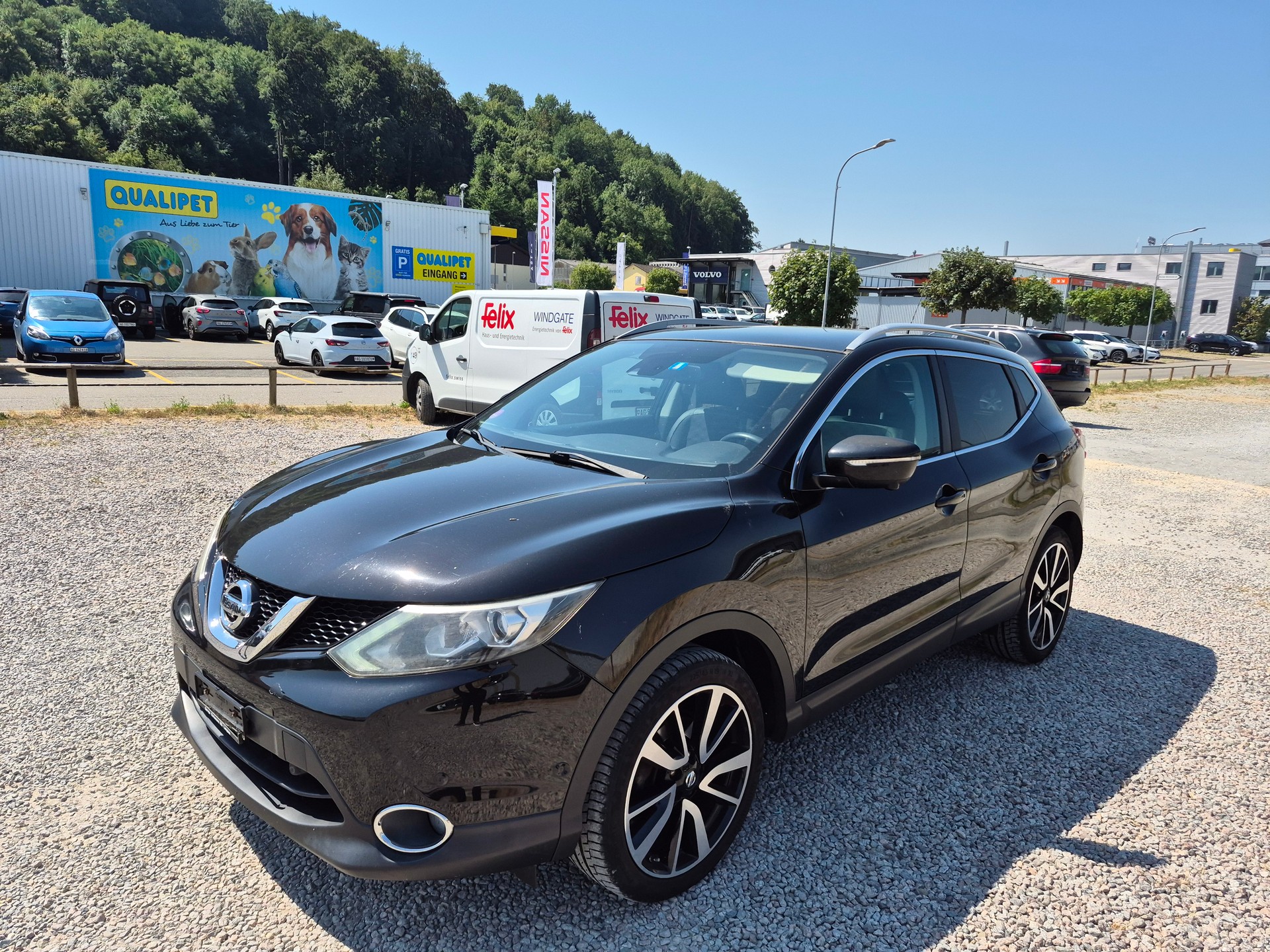 NISSAN Qashqai 1.2 DIG-T tekna-image-0