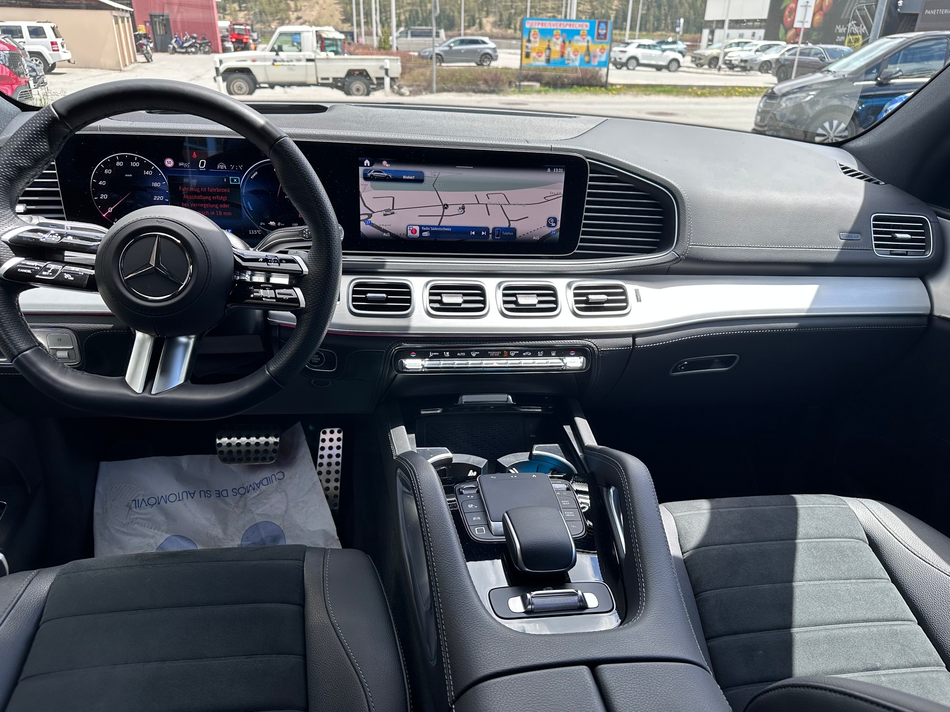 MERCEDES-BENZ GLE 350 de EQ Star AMG Line 4matic-image-10