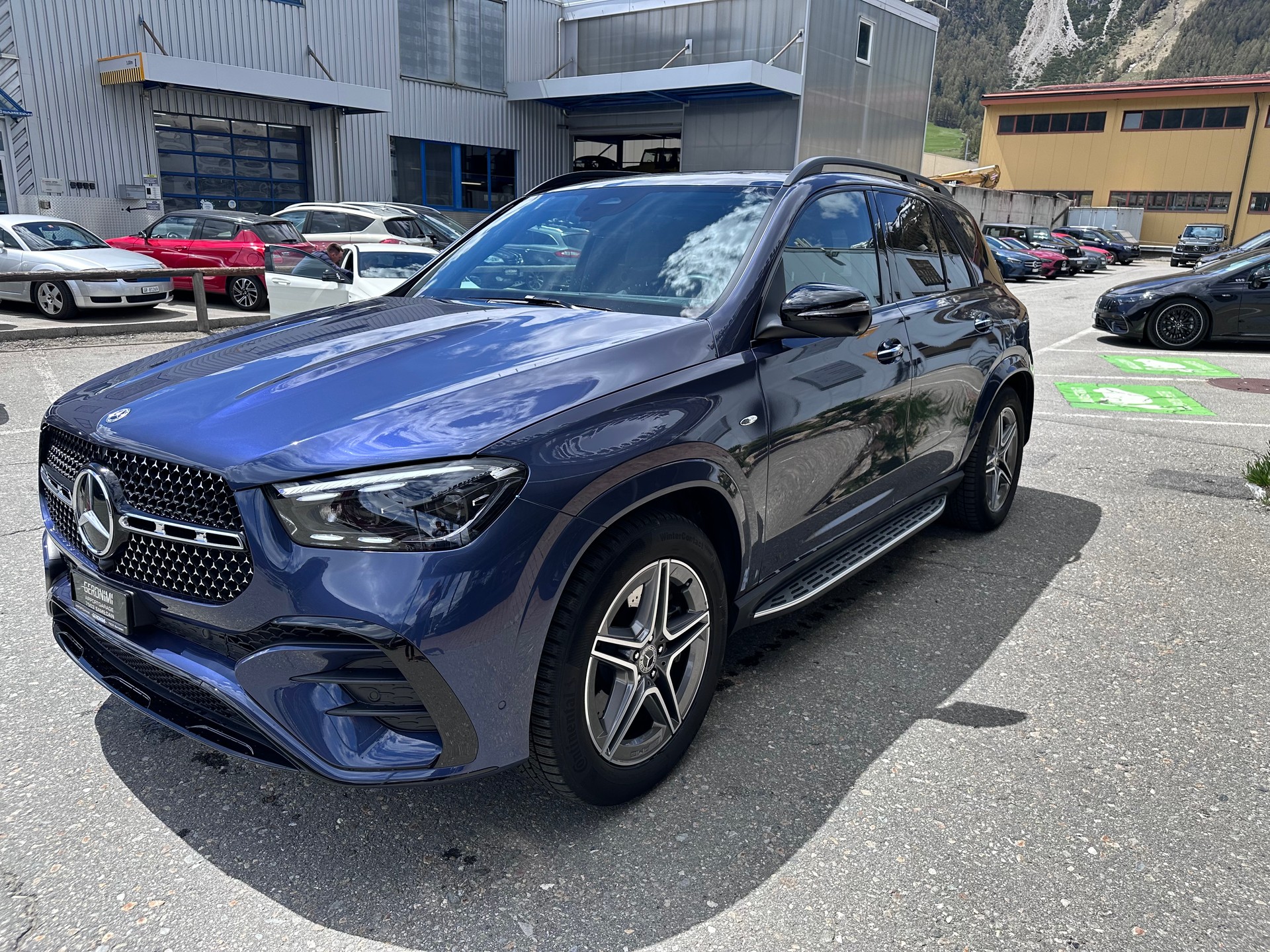 MERCEDES-BENZ GLE 350 de EQ Star AMG Line 4matic-image-4