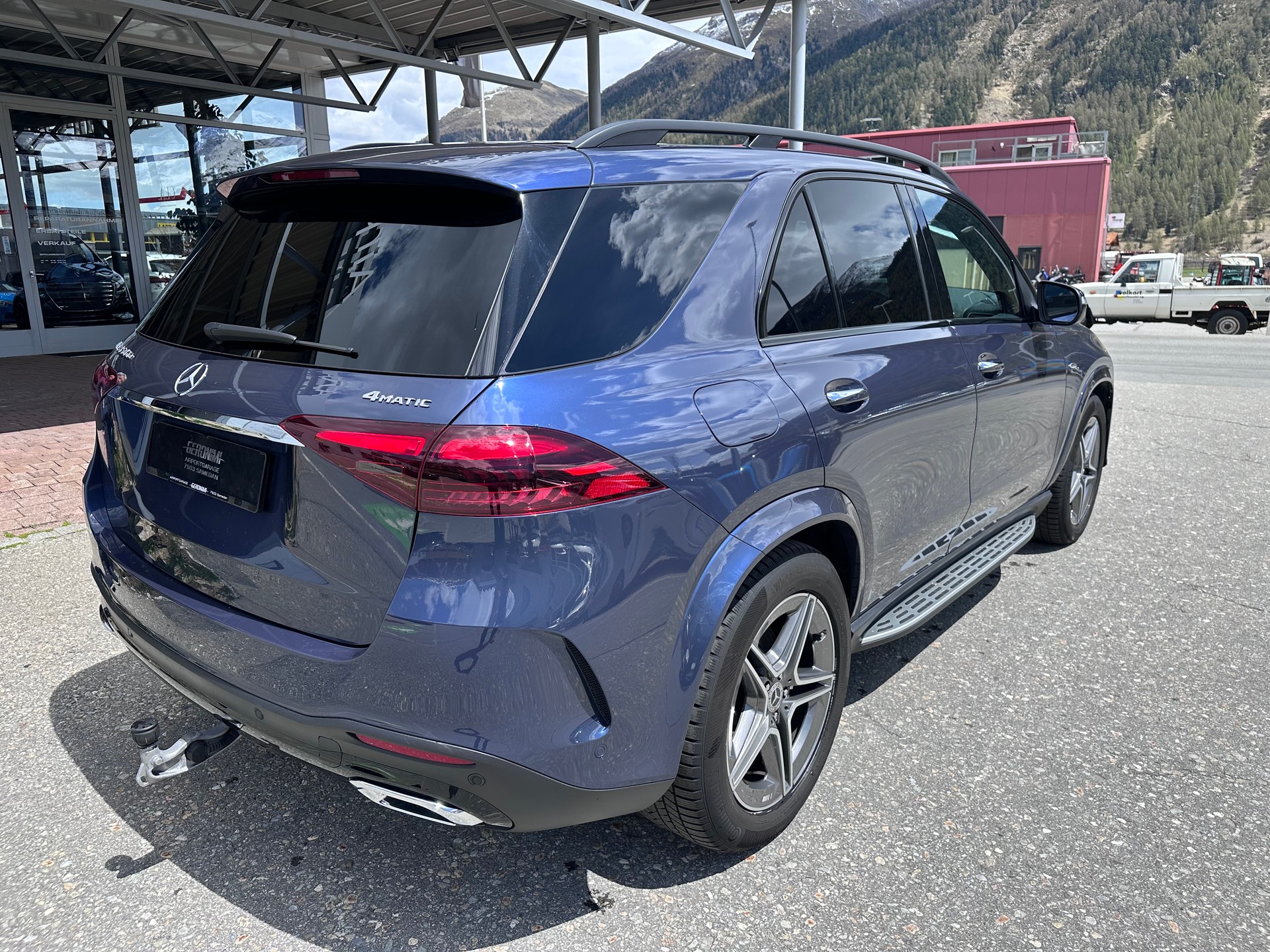 MERCEDES-BENZ GLE 350 de EQ Star AMG Line 4matic-image-8