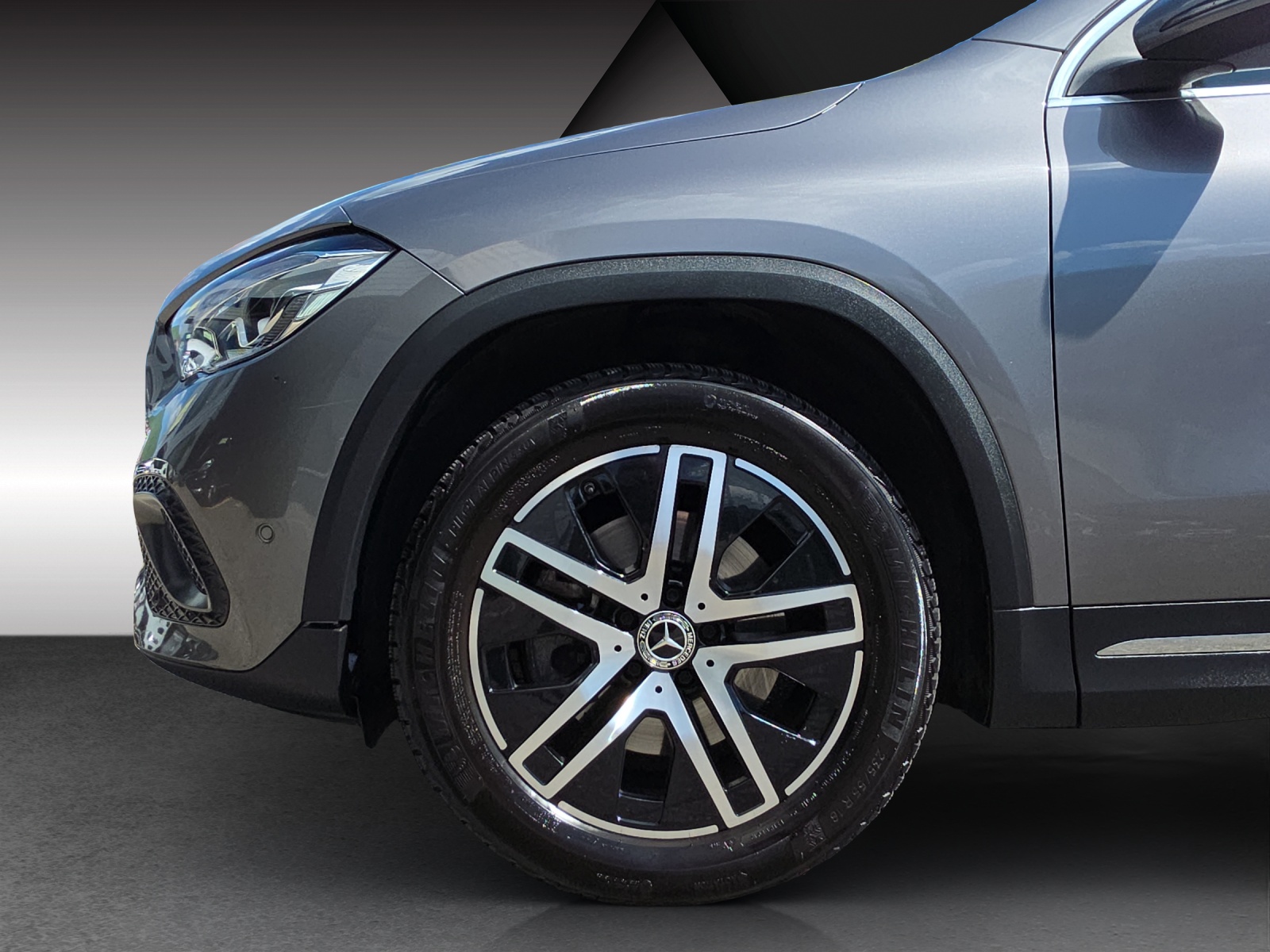 MERCEDES-BENZ GLA 220d 4Matic Progressive 8G-DCT-image-18