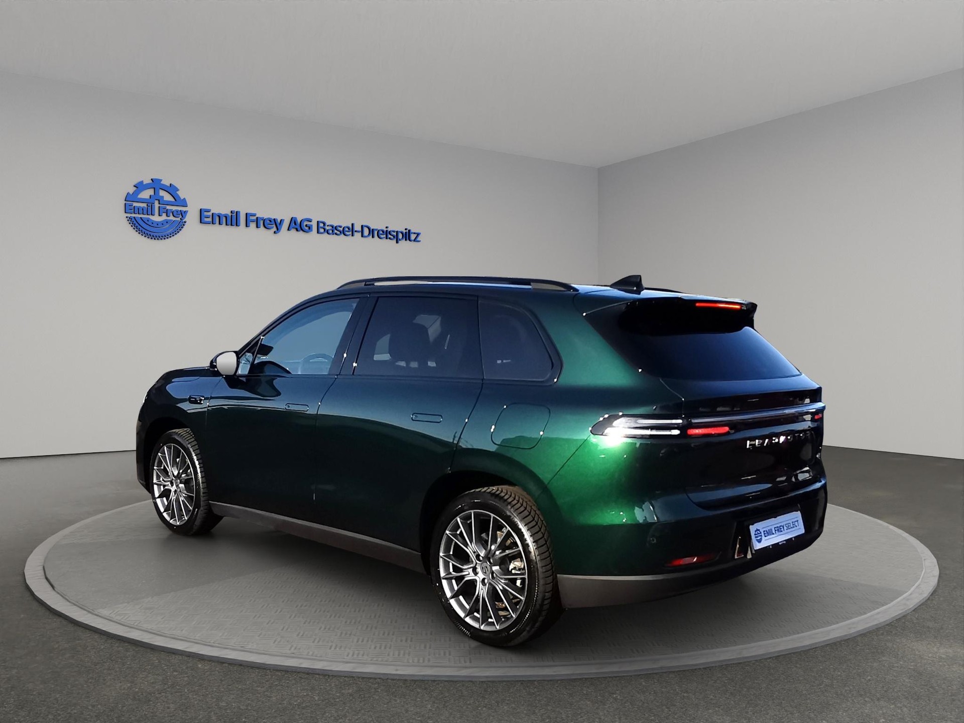 LEAPMOTOR C10 1.5 REEV Design-image-6