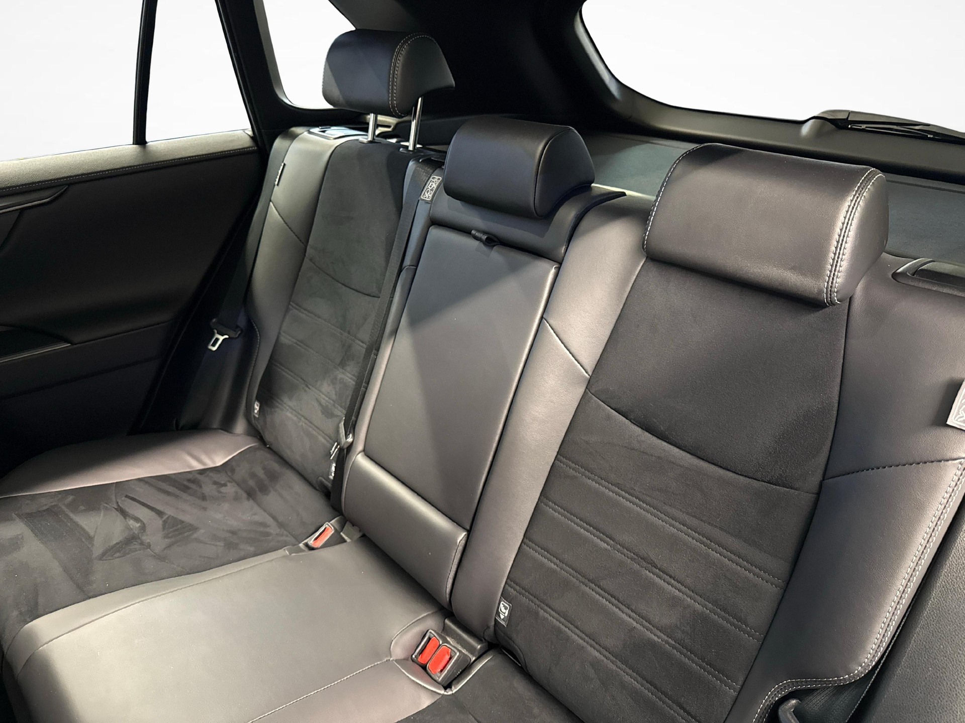 TOYOTA RAV4 2.5 HEV GR Sport-image-10