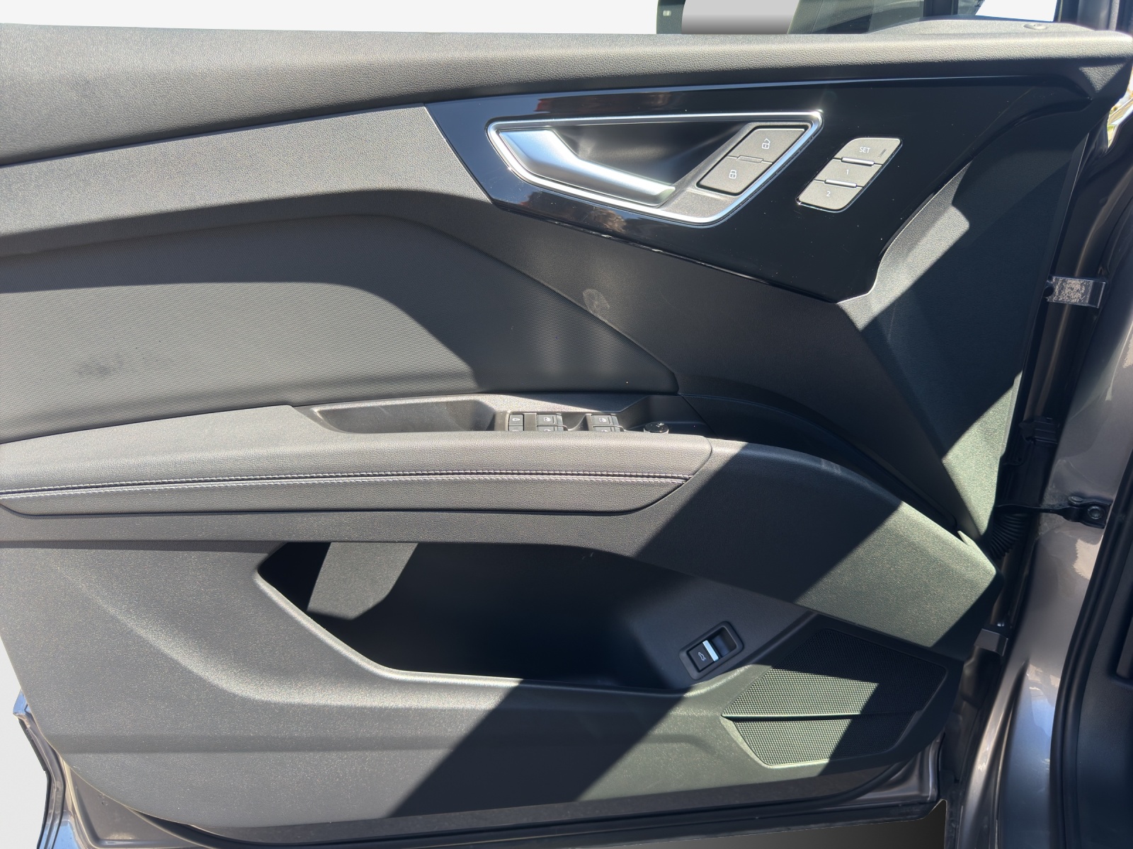 AUDI Q4 e-tron 45 Attraction quattro-image-14