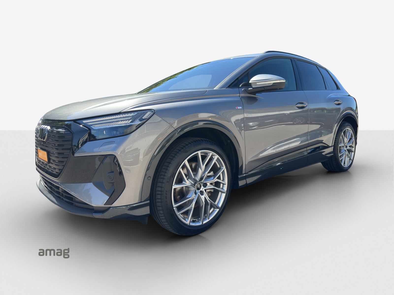 AUDI Q4 e-tron 45 Attraction quattro-image-0